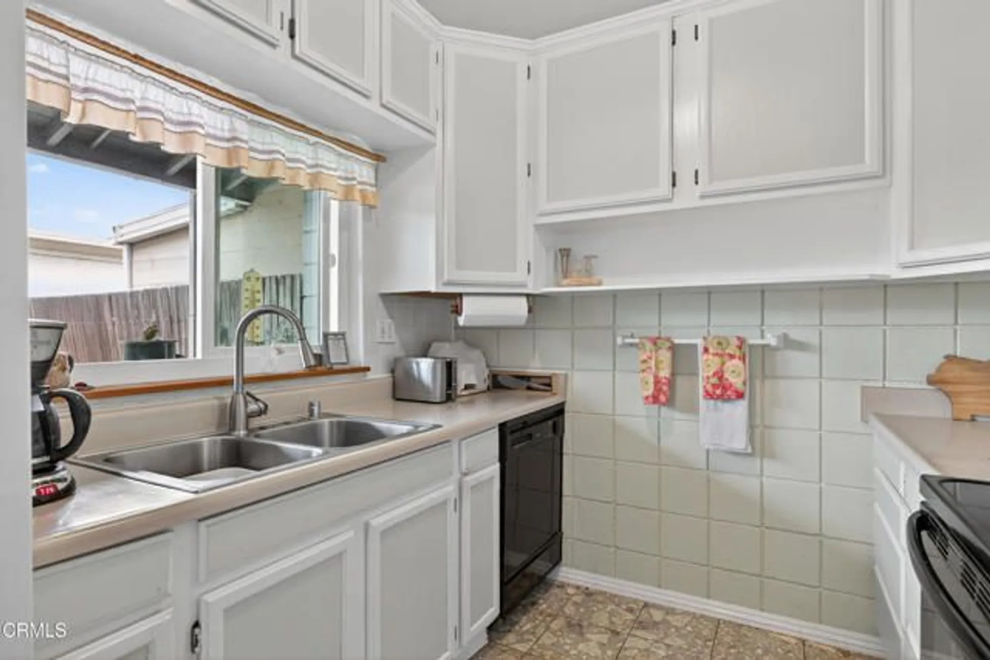 Property Slideshow image 21 of 40 | 117 w channel islands blvd, Port Hueneme, CA, 93041