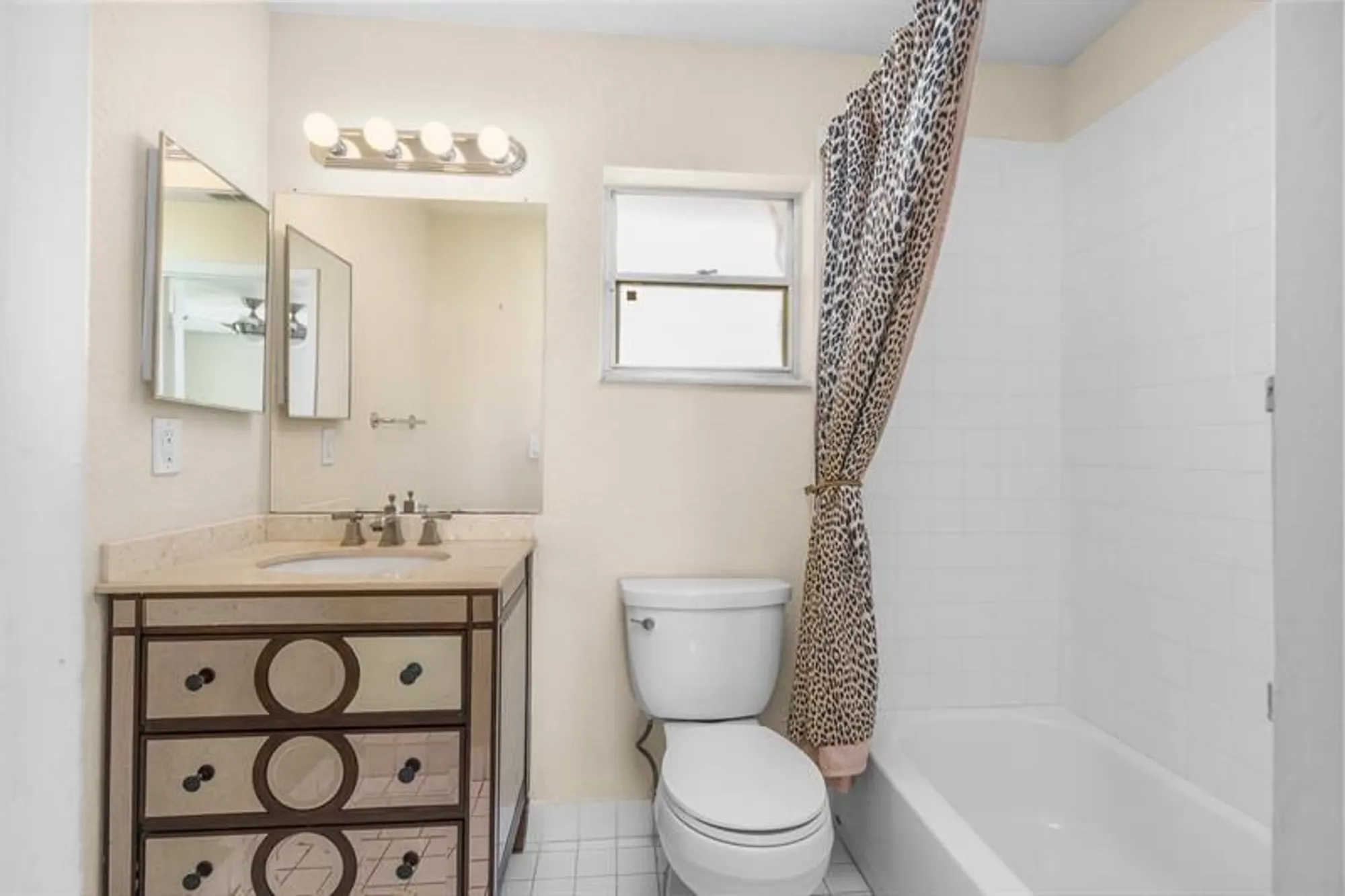Property Slideshow image 29 of 51 | 8826 nw 13th st, Plantation, FL, 33322