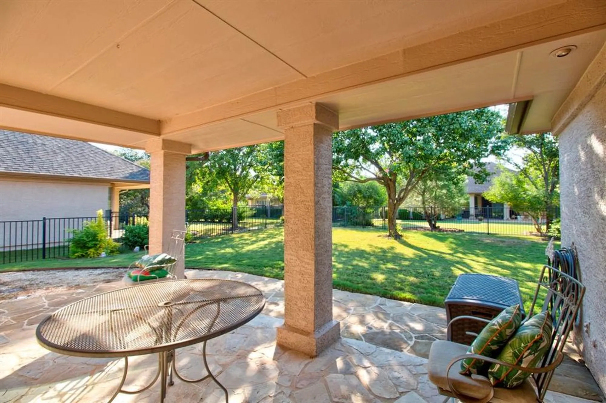 Property Slideshow image 28 of 35 | 9605 orangewood trl, Denton, TX, 76207