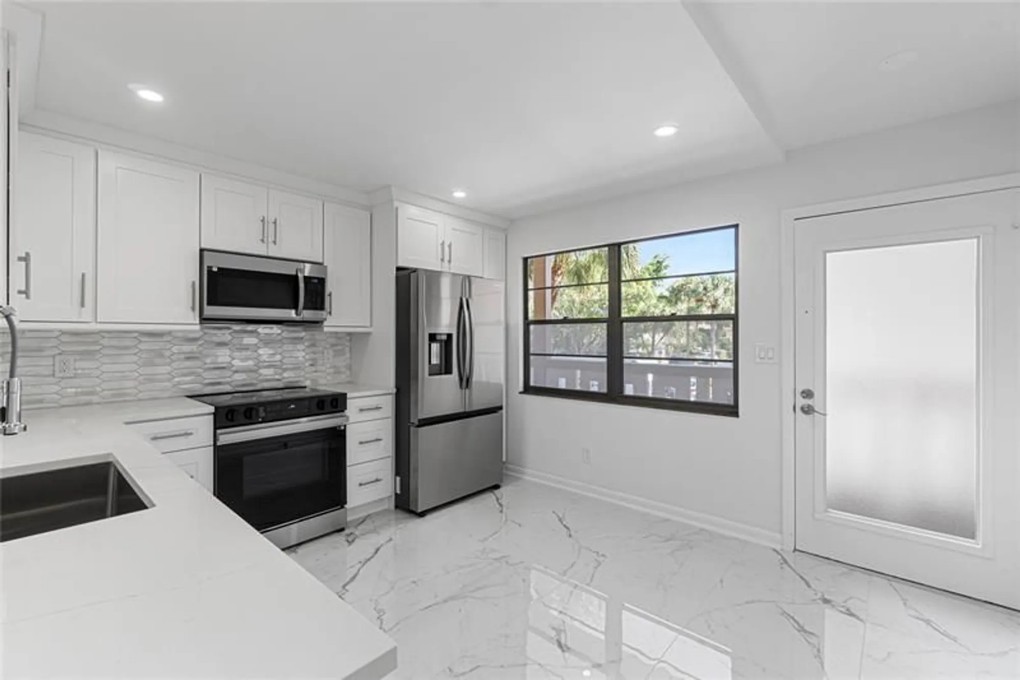 Property Slideshow image 3 of 44 | 2303 lucaya ln h2, Coconut Creek, FL, 33066