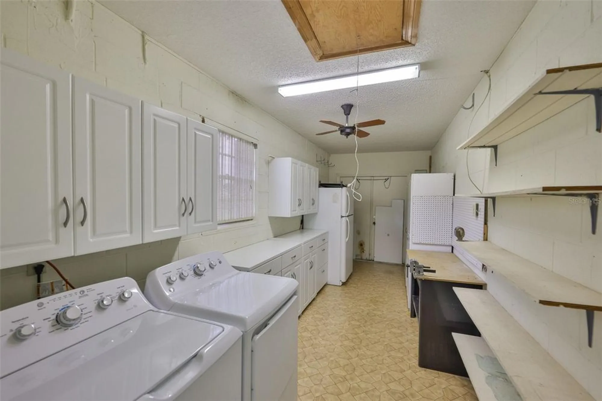 Property Slideshow image 29 of 36 | 2206 horsham pl, Sun City Center, FL, 33573