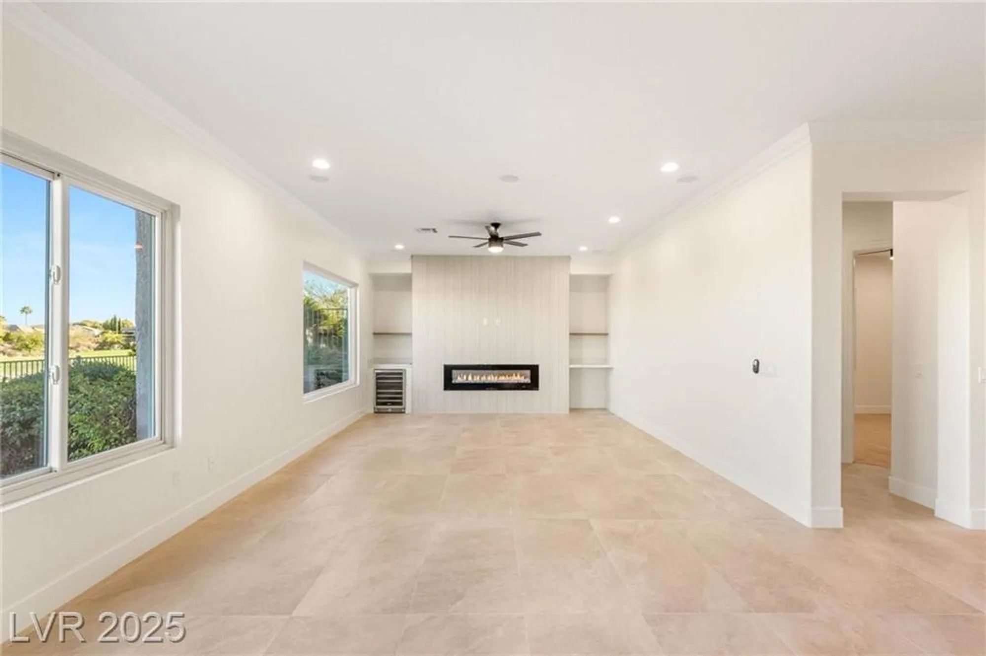Property Slideshow image 13 of 66 | 4754 riva de romanza st, Las Vegas, NV, 89135