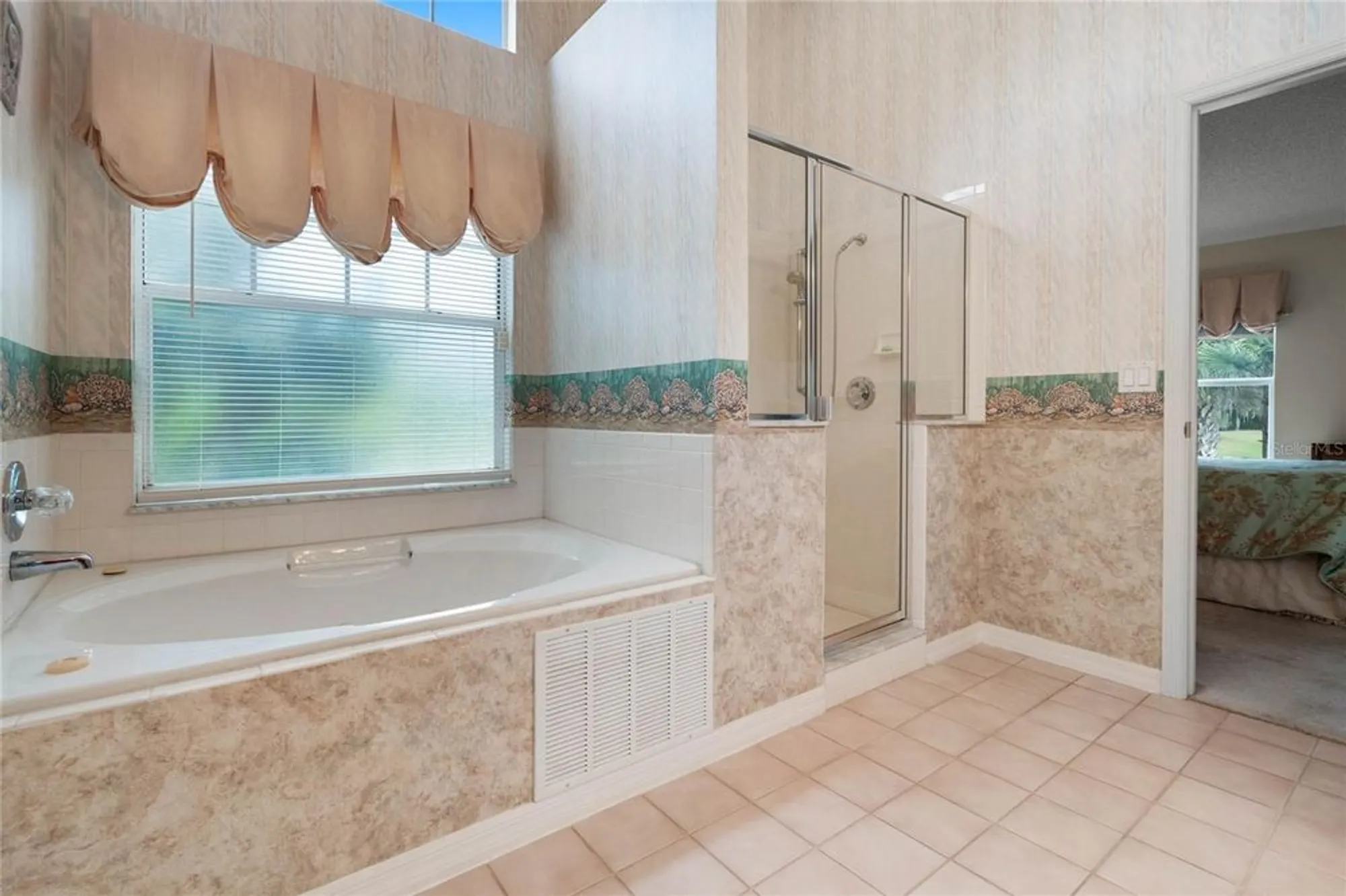 Property Slideshow image 27 of 59 | 25274 lost oak cir, Leesburg, FL, 34748