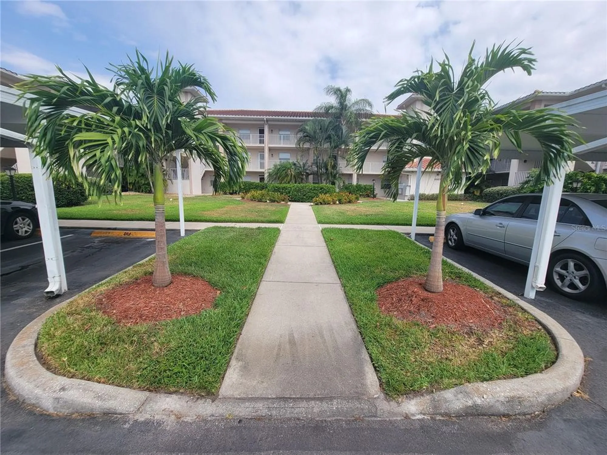 Property Slideshow image 2 of 44 | 6507 stone river rd 302, Bradenton, FL, 34203