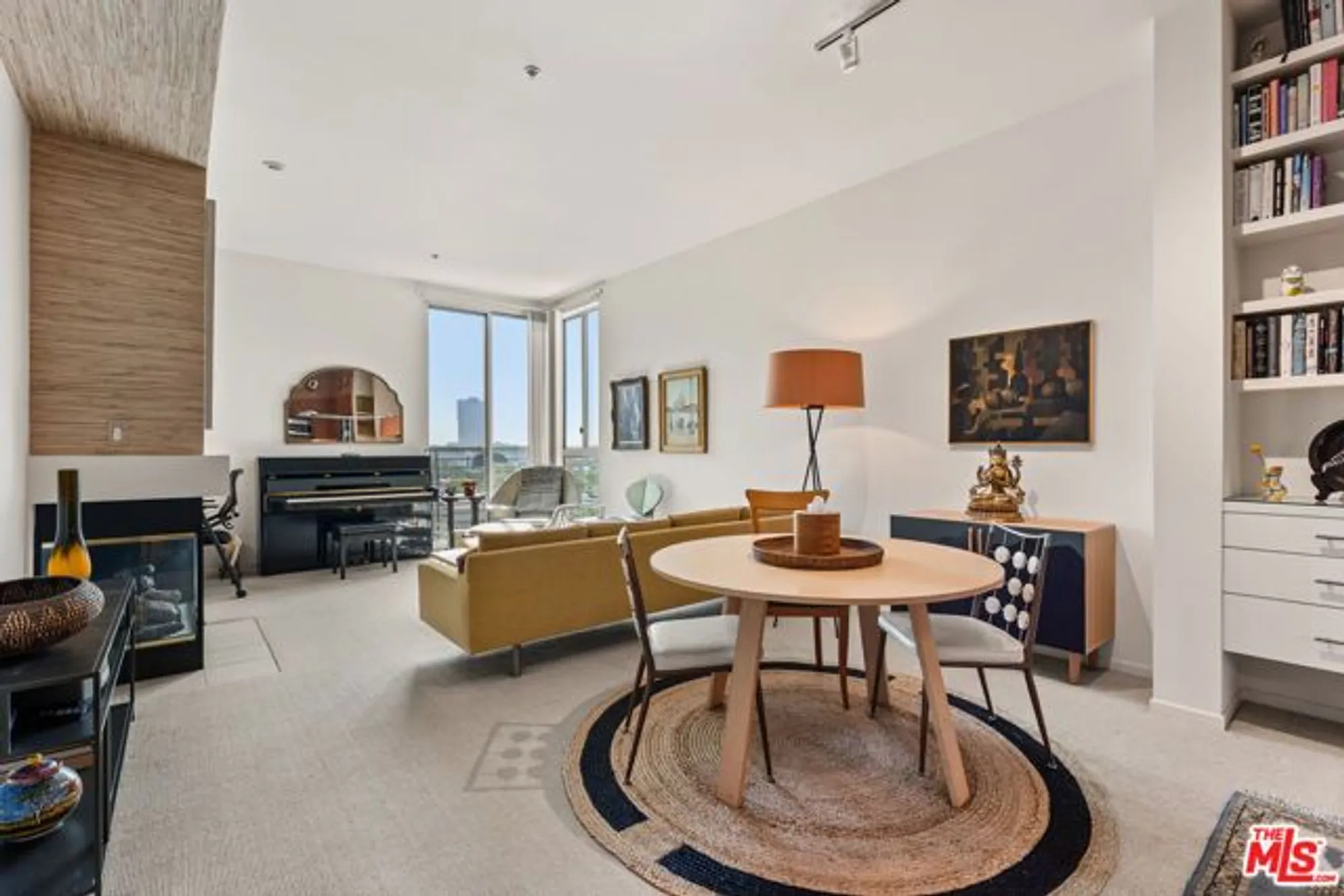 Property Slideshow image 14 of 35 | 267 s san pedro st 621, Los Angeles, CA, 90012