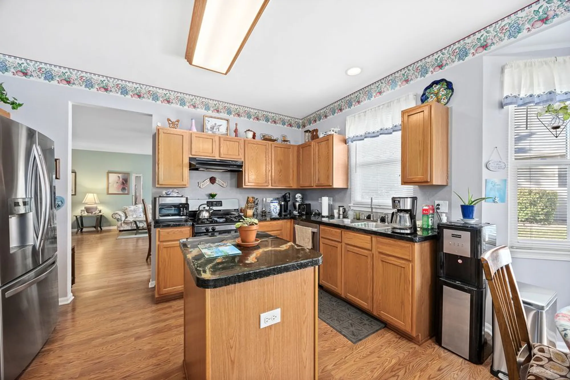 Property Slideshow image 9 of 41 | 21108 w cypress ct, Plainfield, IL, 60544