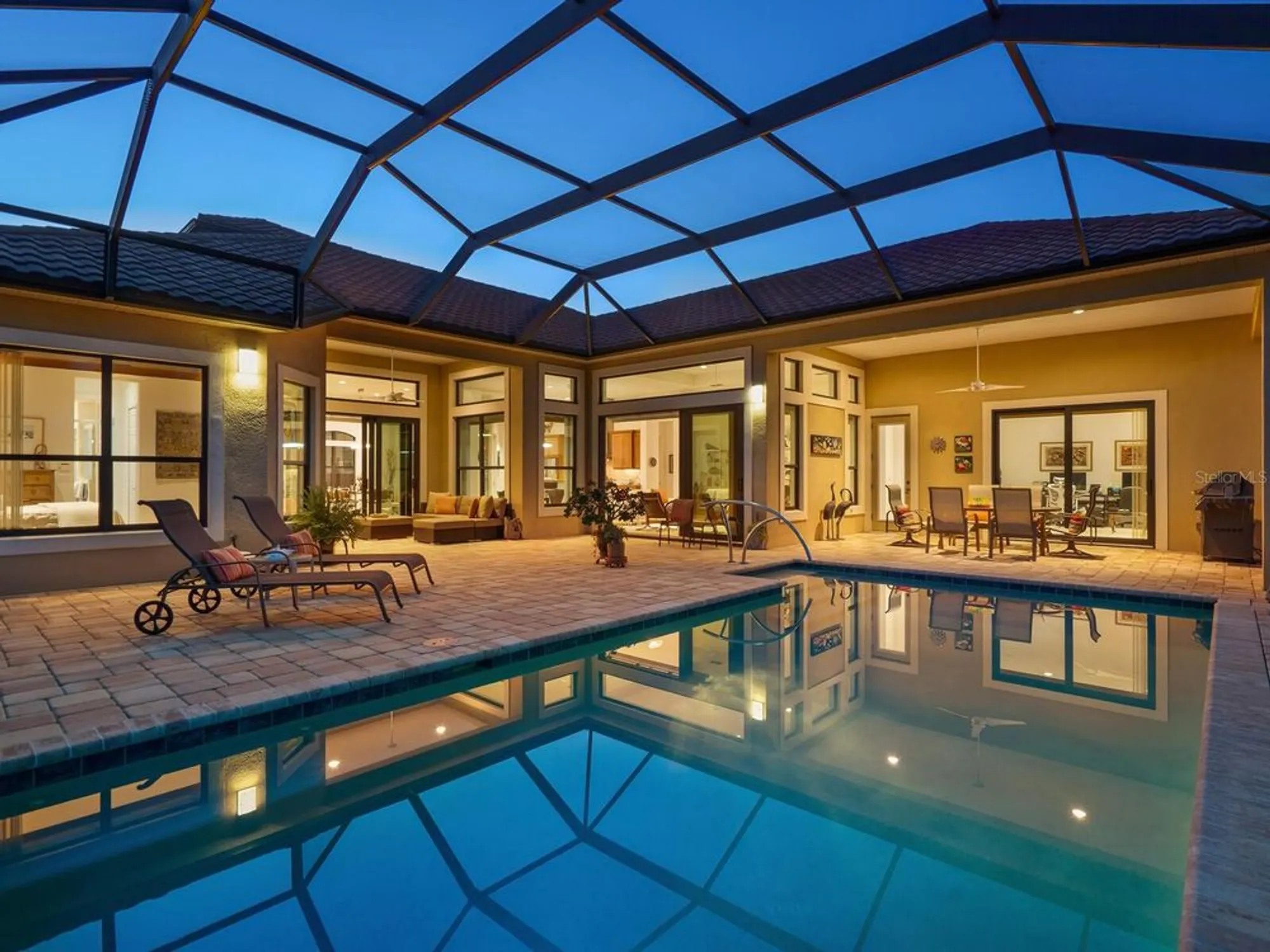 Property Slideshow image 39 of 78 | 10990 pentas royale ct, Englewood, FL, 34223