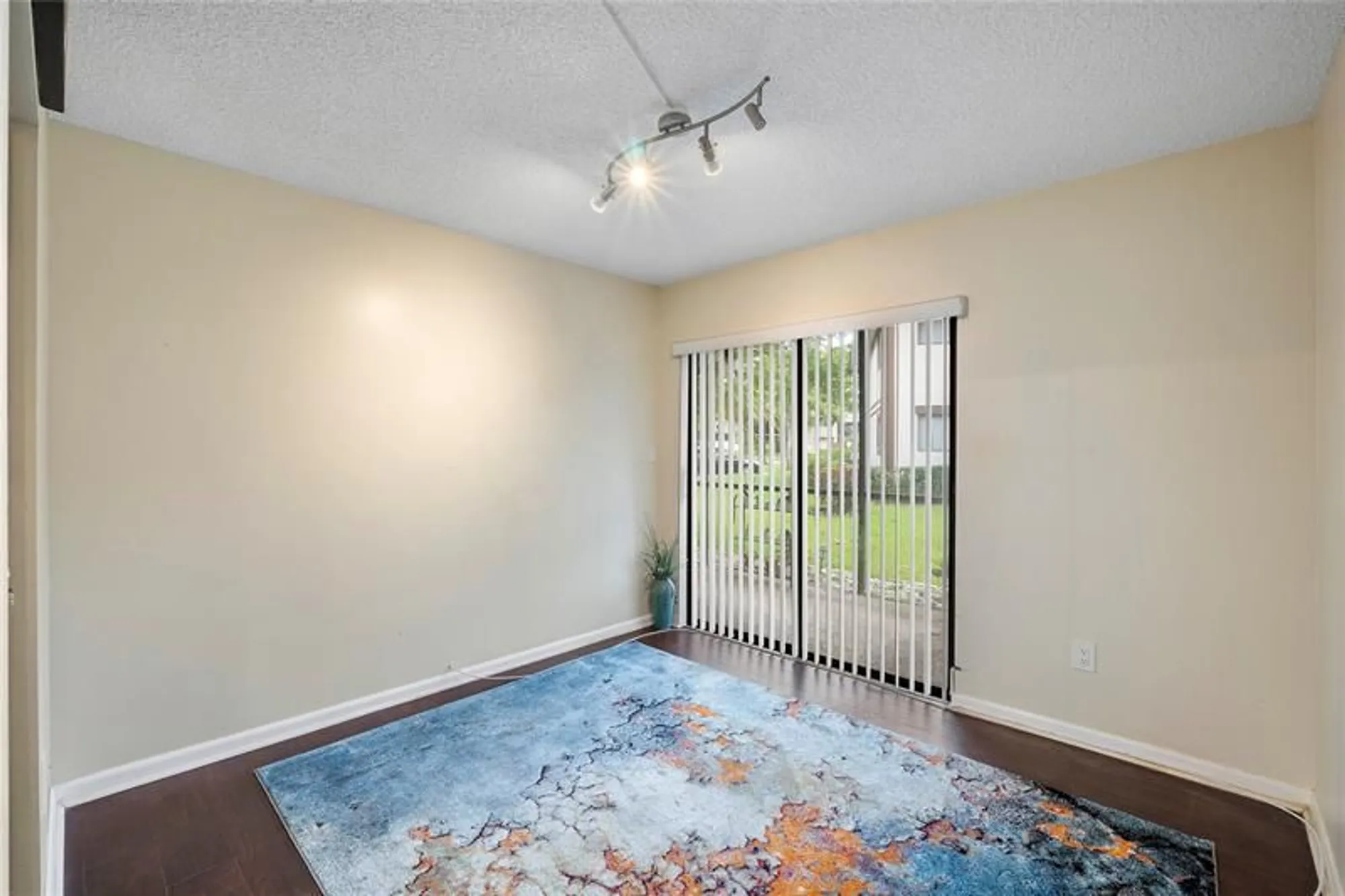 Property Slideshow image 9 of 21 | 9368 s belfort cir 105, Tamarac, FL, 33321