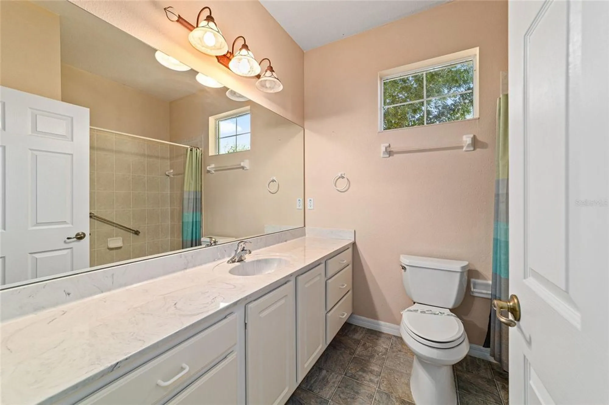 Property Slideshow image 19 of 31 | 8798 sw 83rd cir, Ocala, FL, 34481