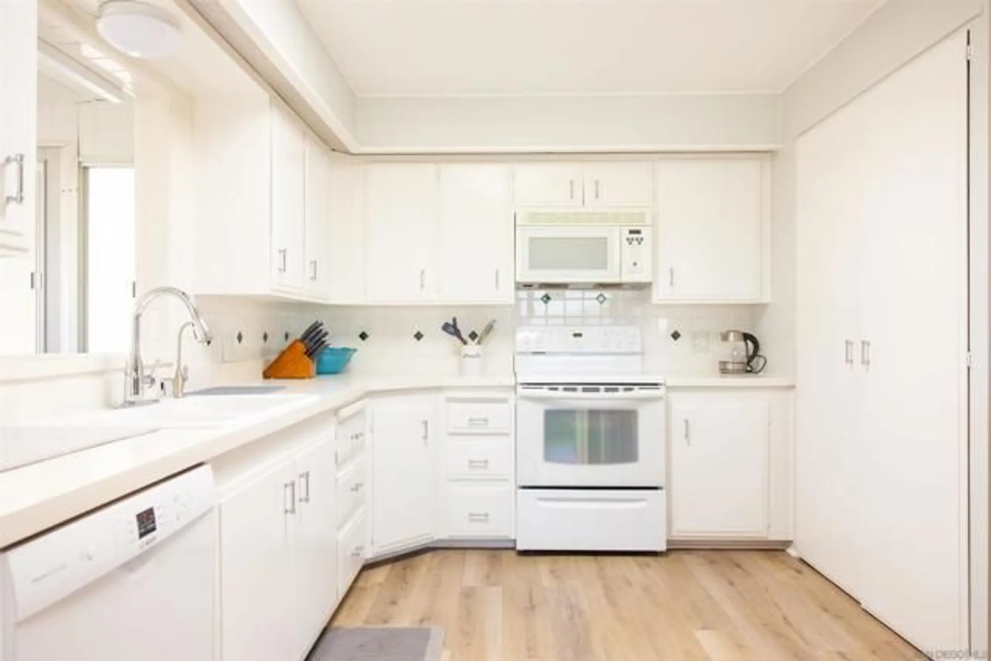 Property Slideshow image 9 of 44 | 444 n el camino real spc 110, Encinitas, CA, 92024