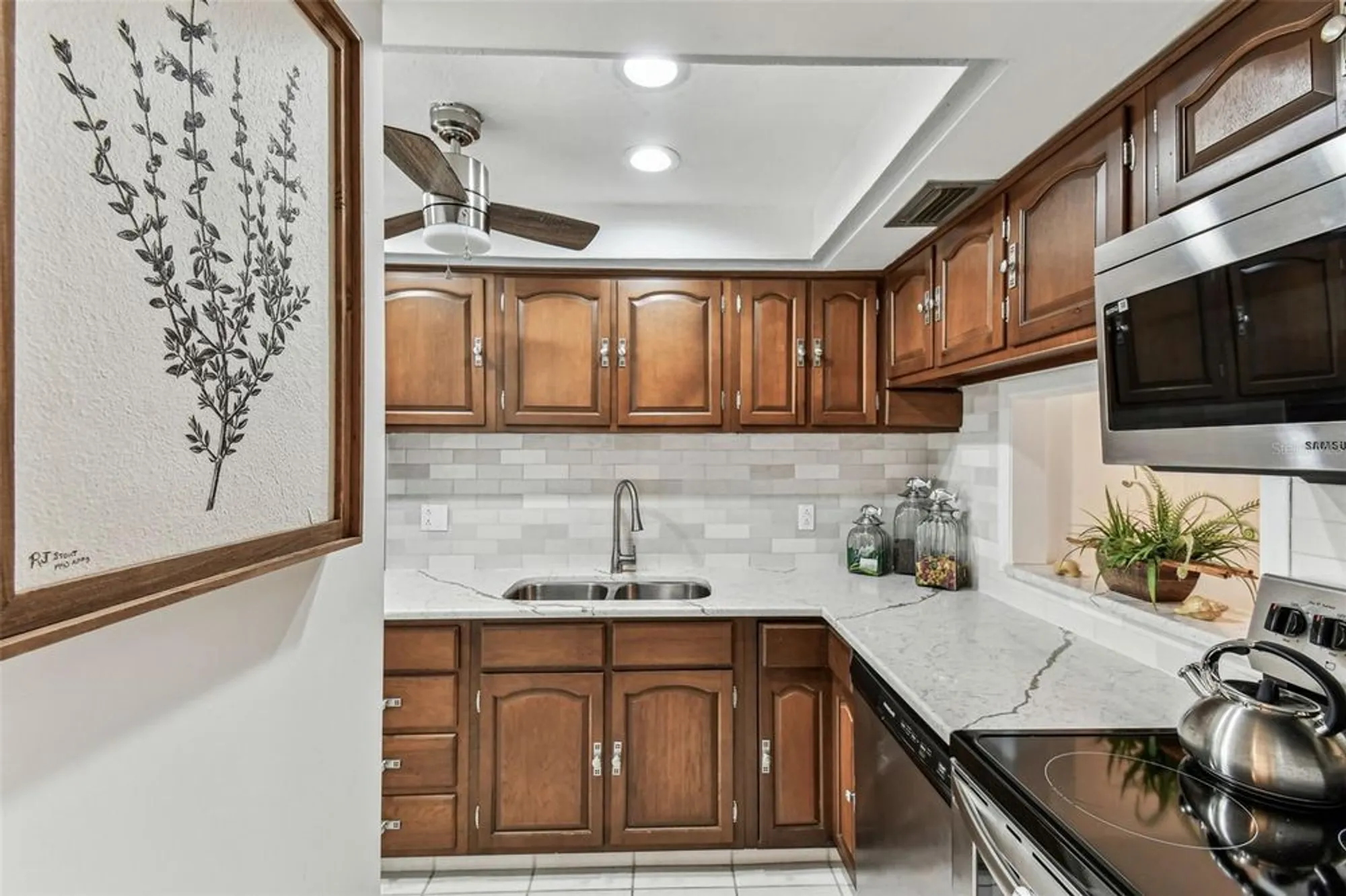 Property Slideshow image 6 of 69 | 1 boca ciega point blvd apt 310, St Petersburg, FL, 33708