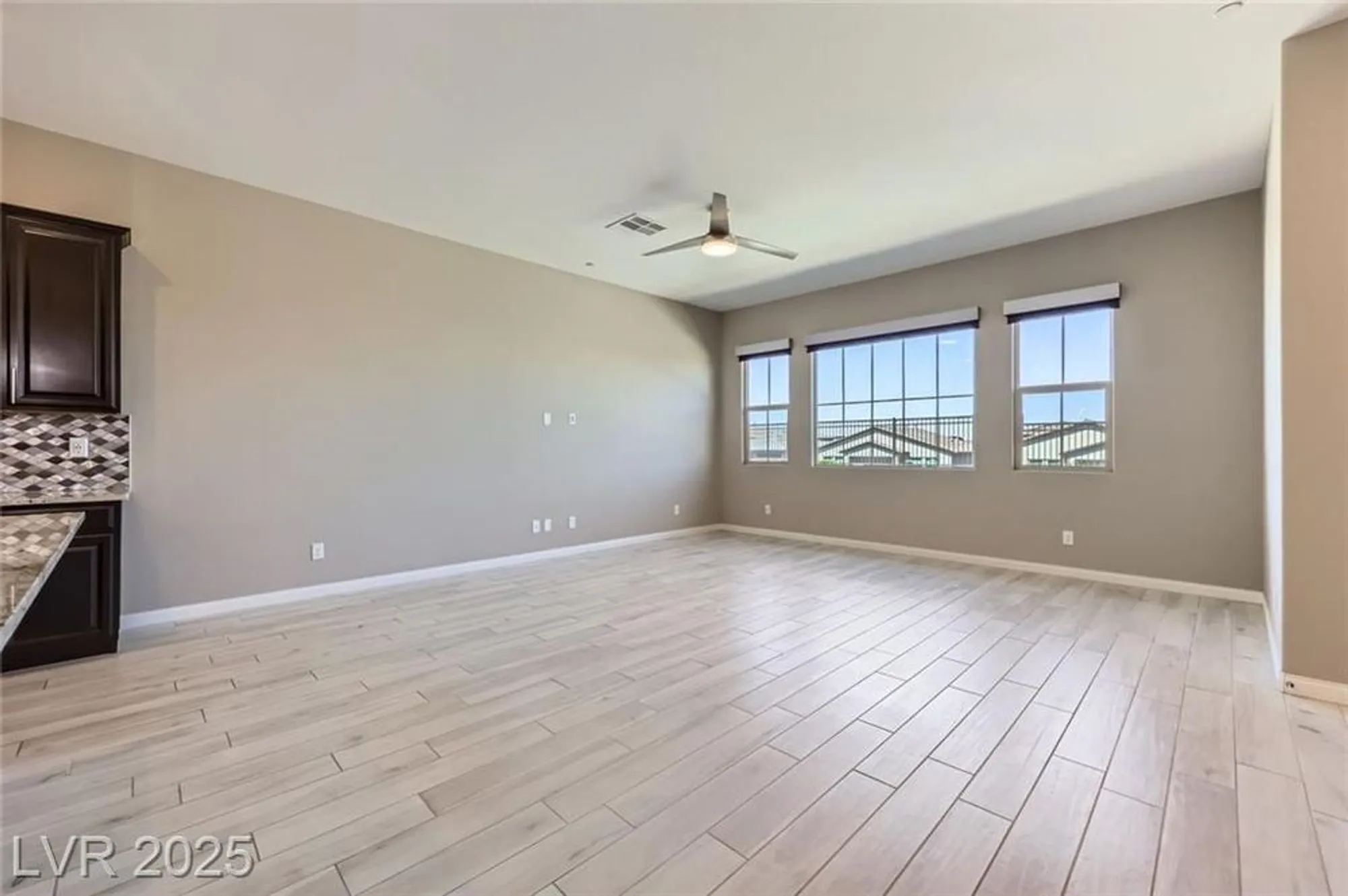 Property Slideshow image 13 of 53 | 738 purple knoll walk, Henderson, NV, 89011