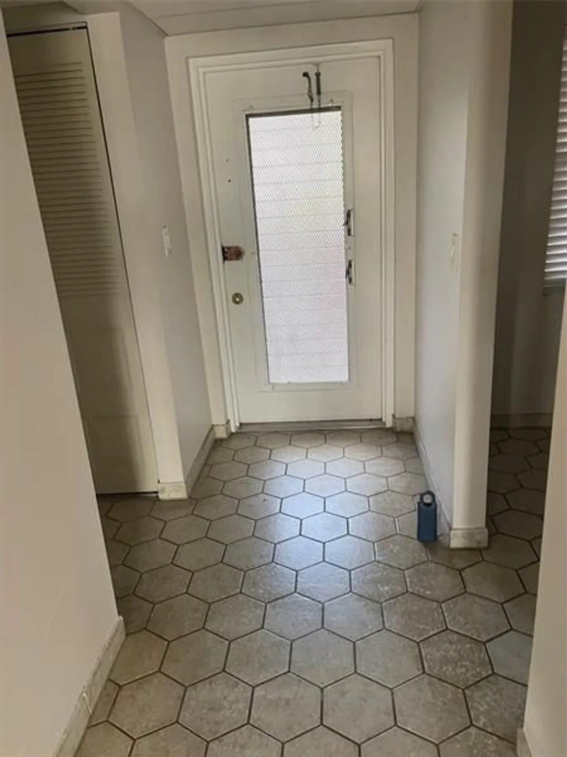 Property Slideshow image 20 of 57 | 1005 country club dr apt 205, Margate, FL, 33063