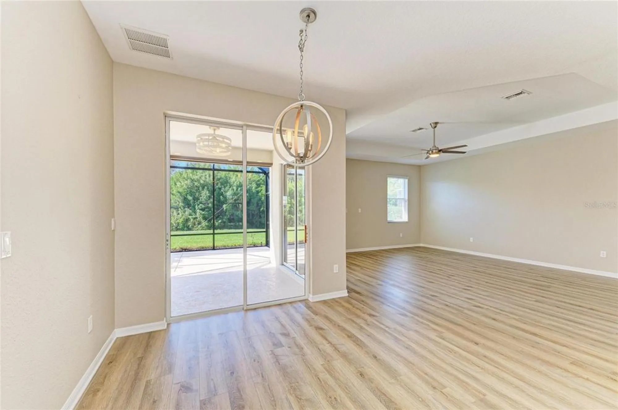 Property Slideshow image 12 of 63 | 350 river enclave ct, Bradenton, FL, 34212