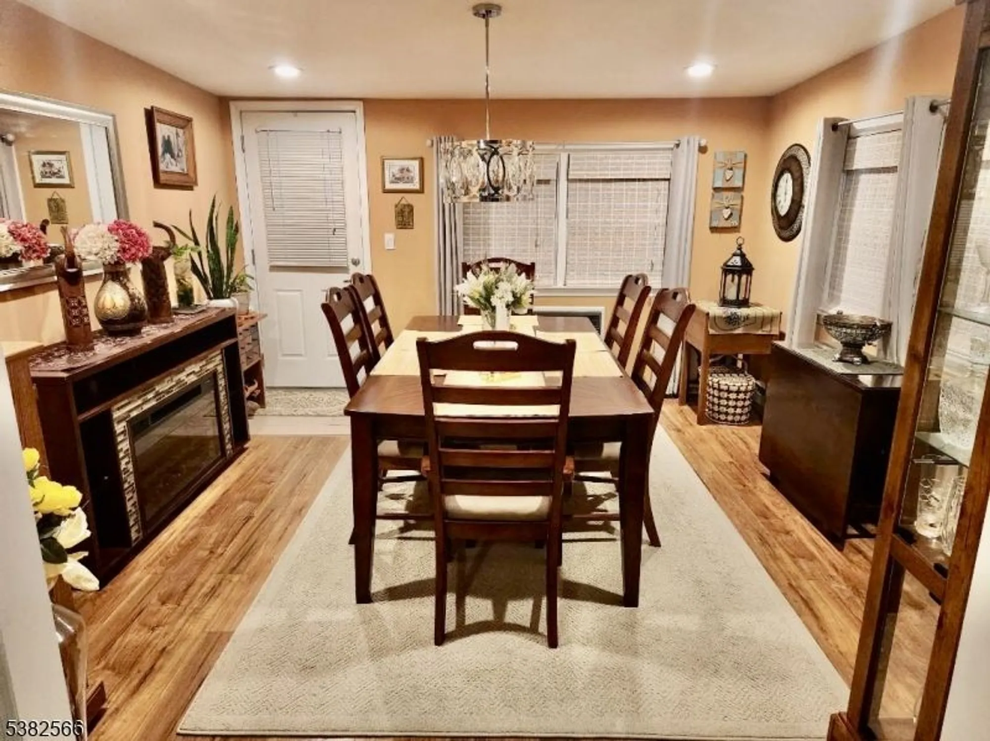 Property Slideshow image 3 of 5 | 158 pelham ln b, Monroe Twp., NJ, 08831