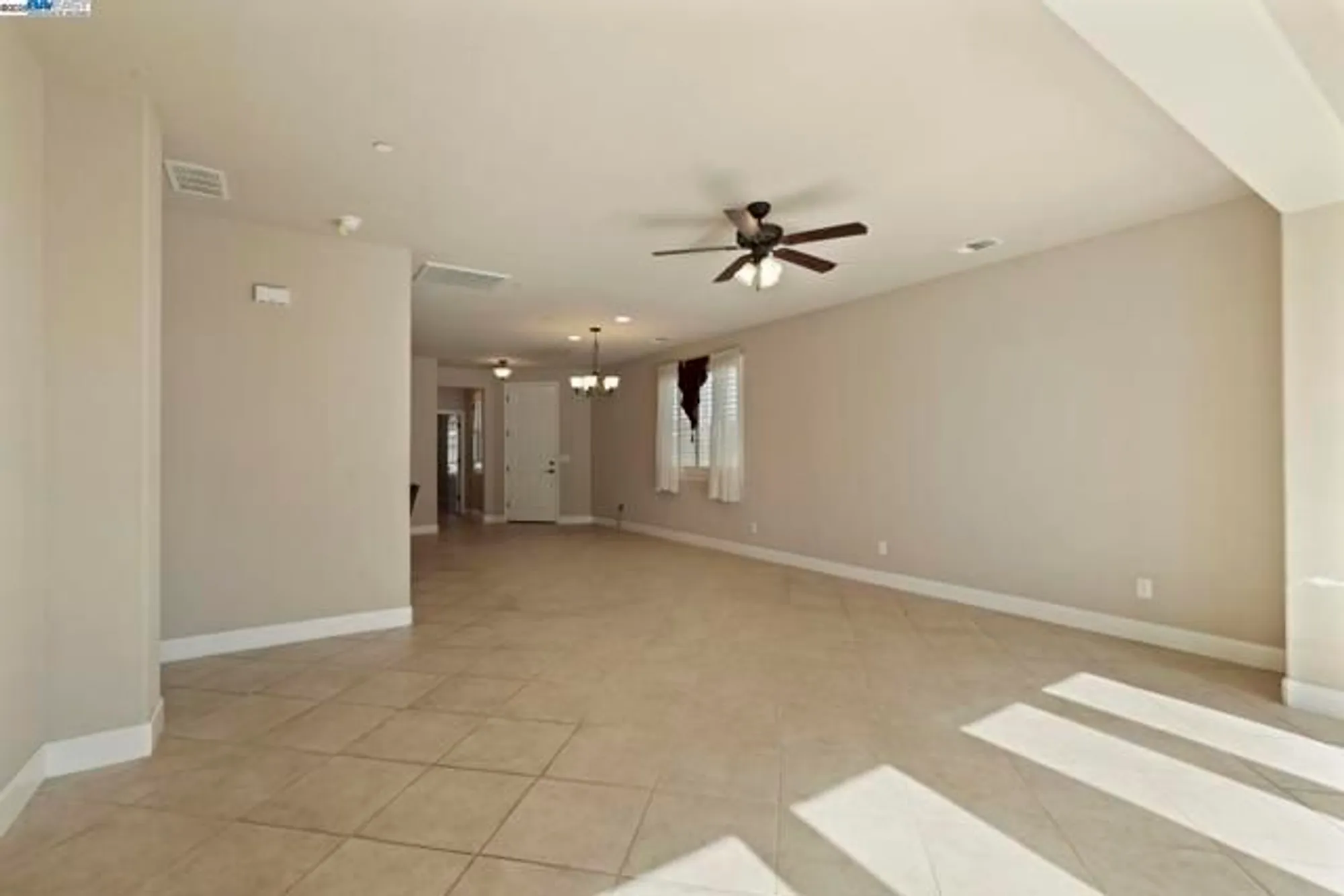 Property Slideshow image 23 of 54 | 2961 clear point way, Manteca, CA, 95336