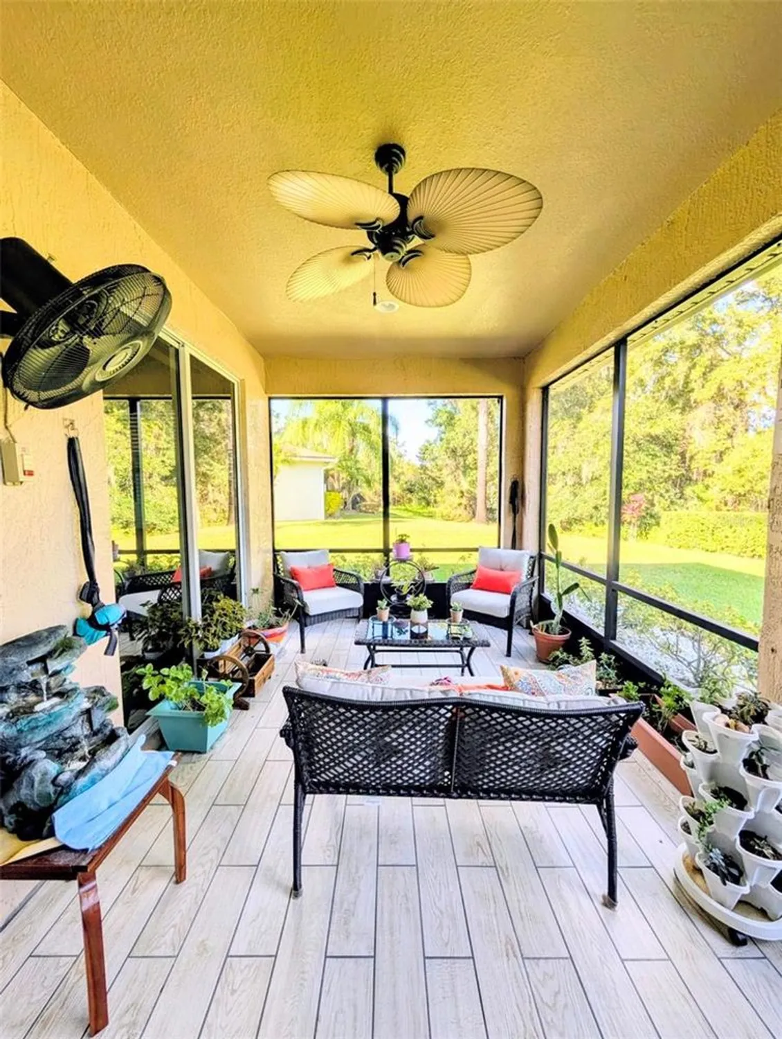 Property Slideshow image 45 of 66 | 5201 green dr, Winter Haven, FL, 33884