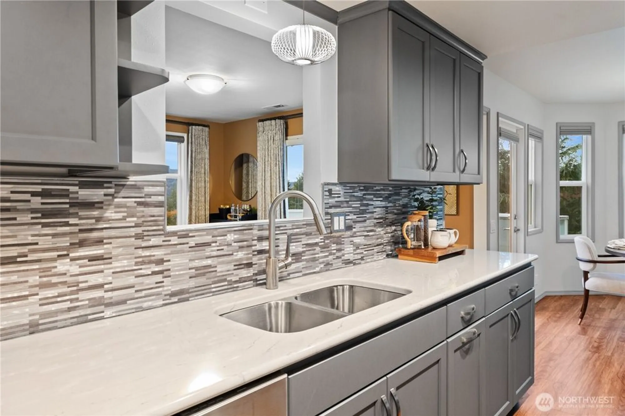 Property Slideshow image 9 of 27 | 22551 se 42nd ct # 2213, Issaquah, WA, 98029