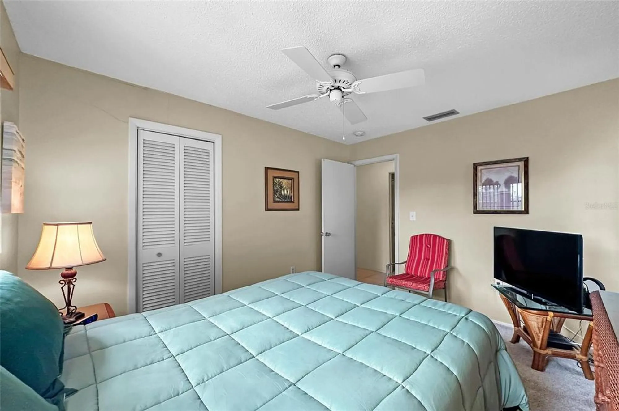 Property Slideshow image 22 of 50 | 1055 loch haven dr, Dunedin, FL, 34698