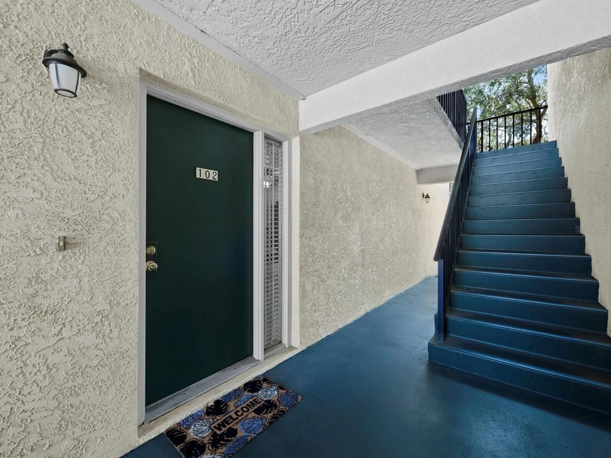 Property Slideshow image 9 of 67 | 6110 country club way 102, Sarasota, FL, 34243