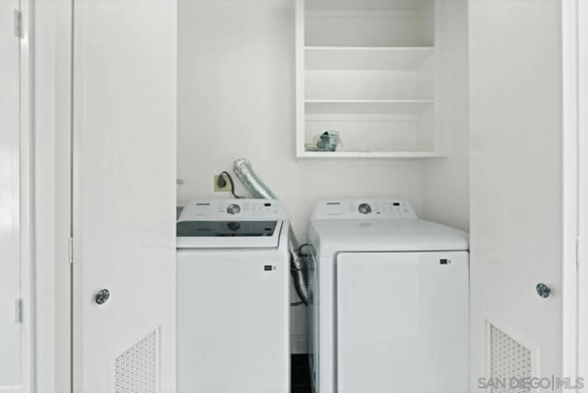 Property Slideshow image 27 of 39 | 17756 camino ancho, San Diego, CA, 92128