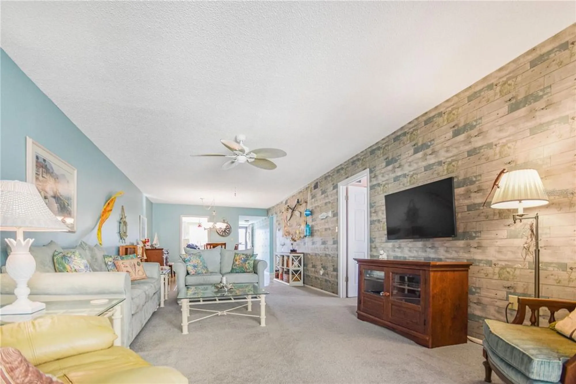 Property Slideshow image 15 of 43 | 3617 lake bayshore dr j-401, Bradenton, FL, 34205