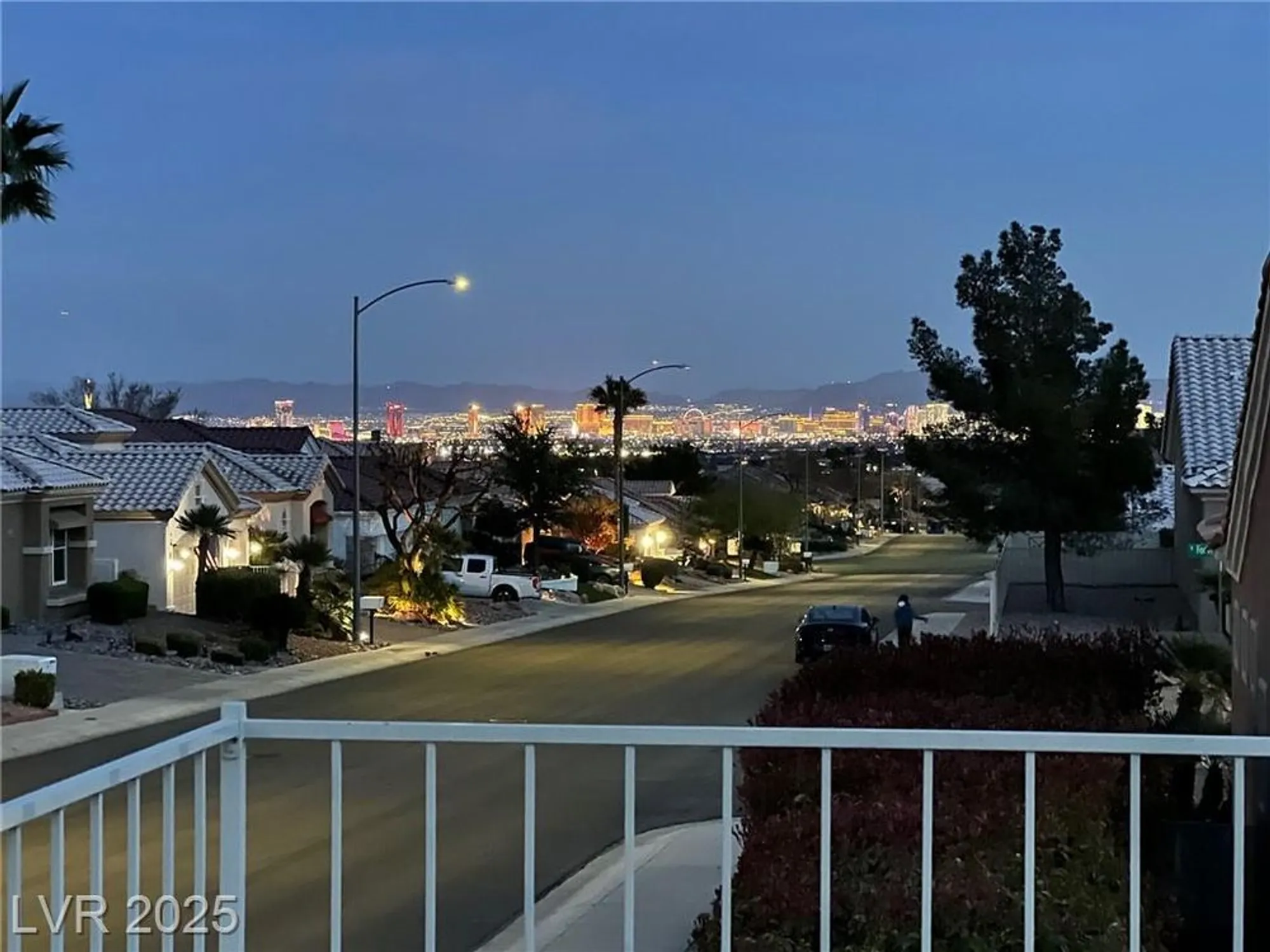 Property Slideshow image 6 of 21 | 2736 darby falls dr, Las Vegas, NV, 89134