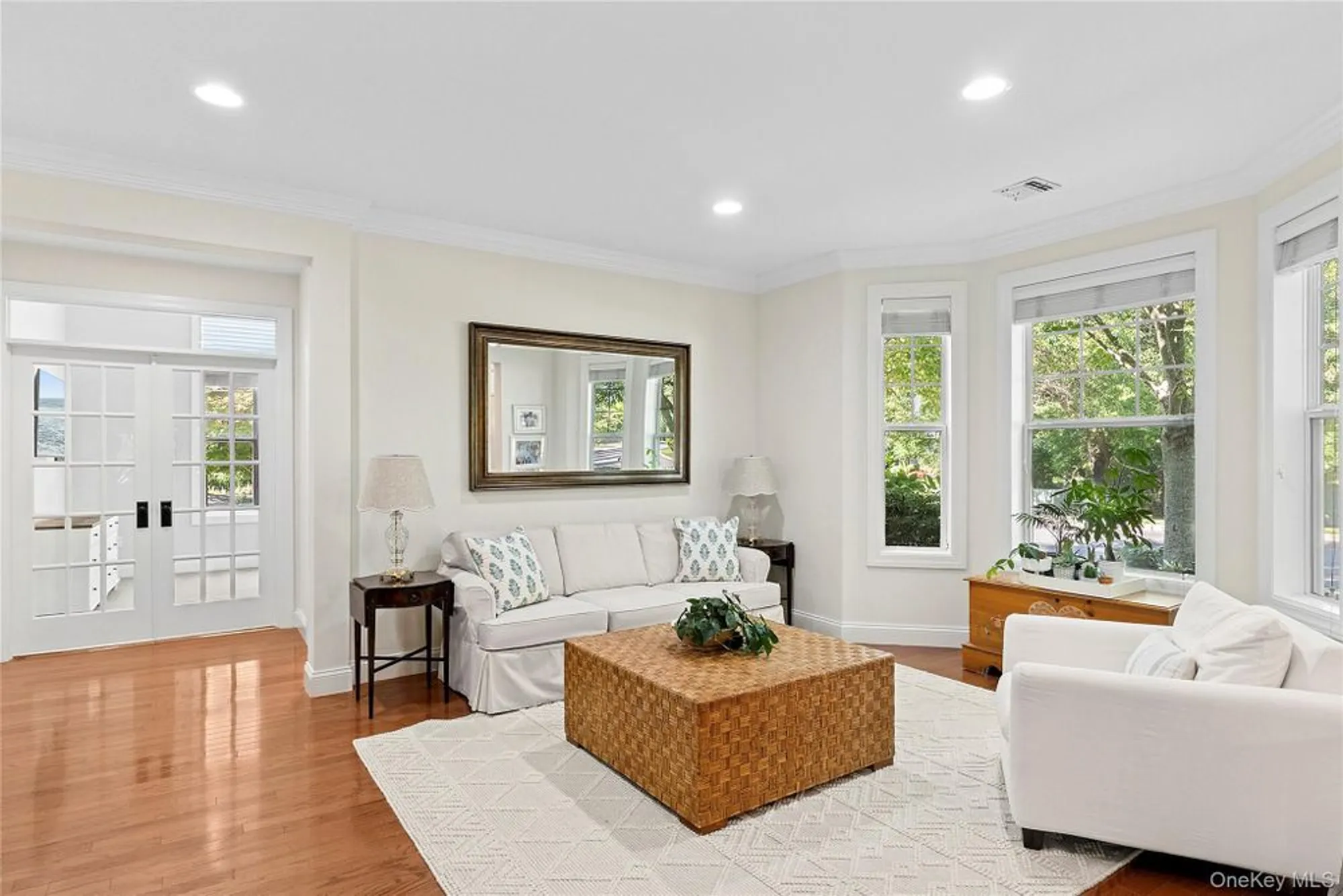 Property Slideshow image 3 of 18 | 167 melody ct, Eastport, NY, 11941