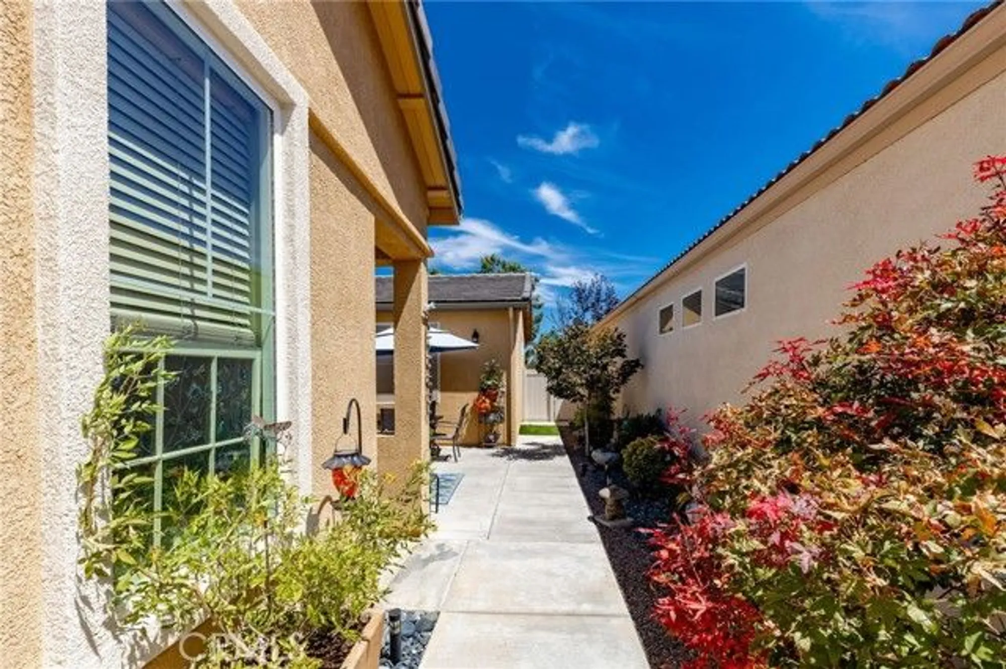 Property Slideshow image 37 of 62 | 126 thistle crk, Beaumont, CA, 92223