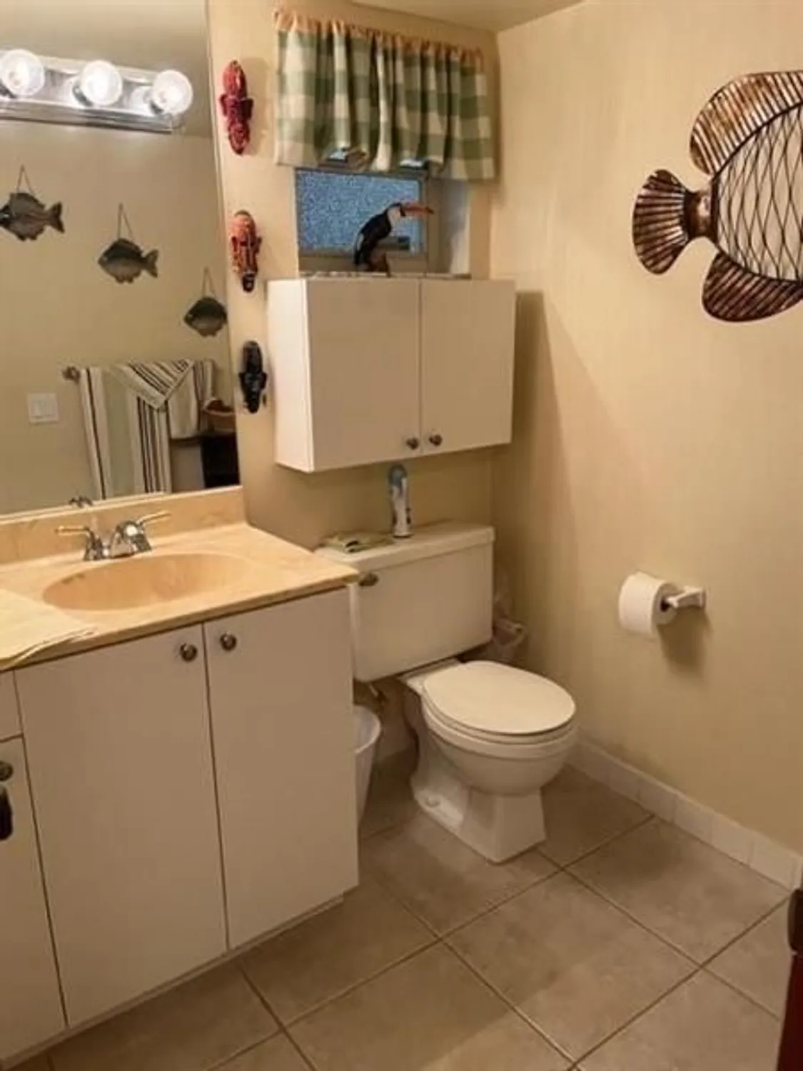 Property Slideshow image 13 of 15 | 314 se 10th st 305, Dania Beach, FL, 33004