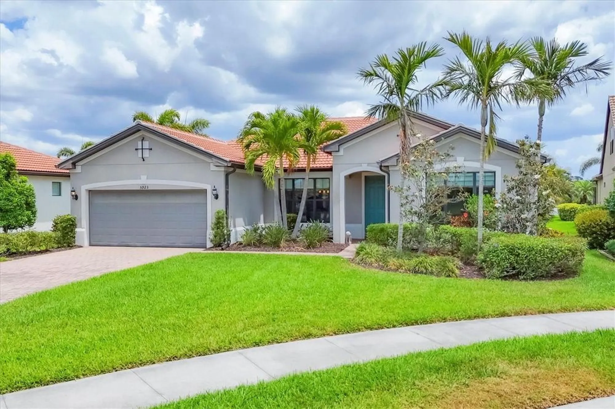Property Slideshow image 37 of 54 | 5923 snowy egret dr, Sarasota, FL, 34238
