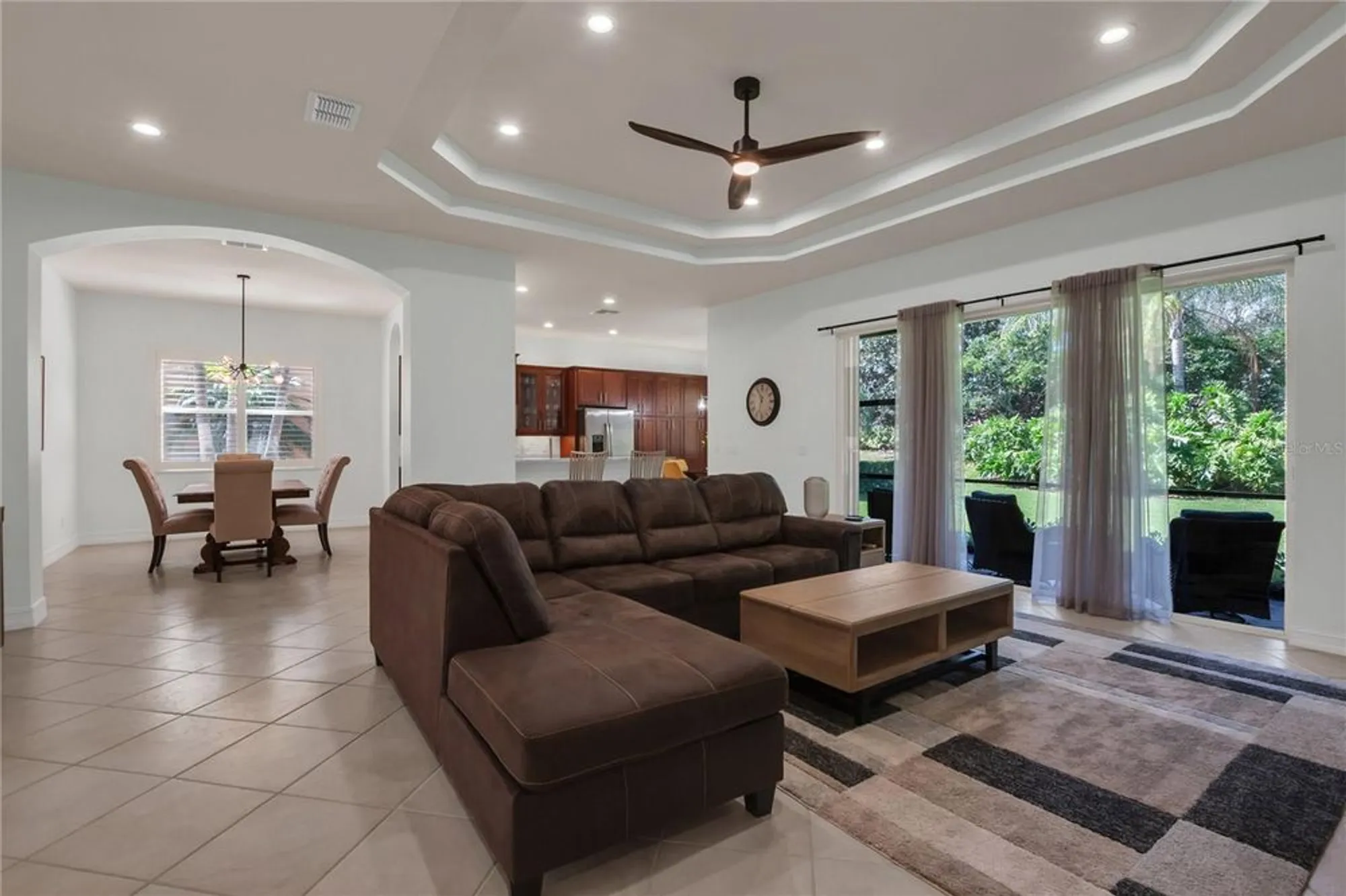 Property Slideshow image 10 of 48 | 4946 sapphire sound dr, Wimauma, FL, 33598