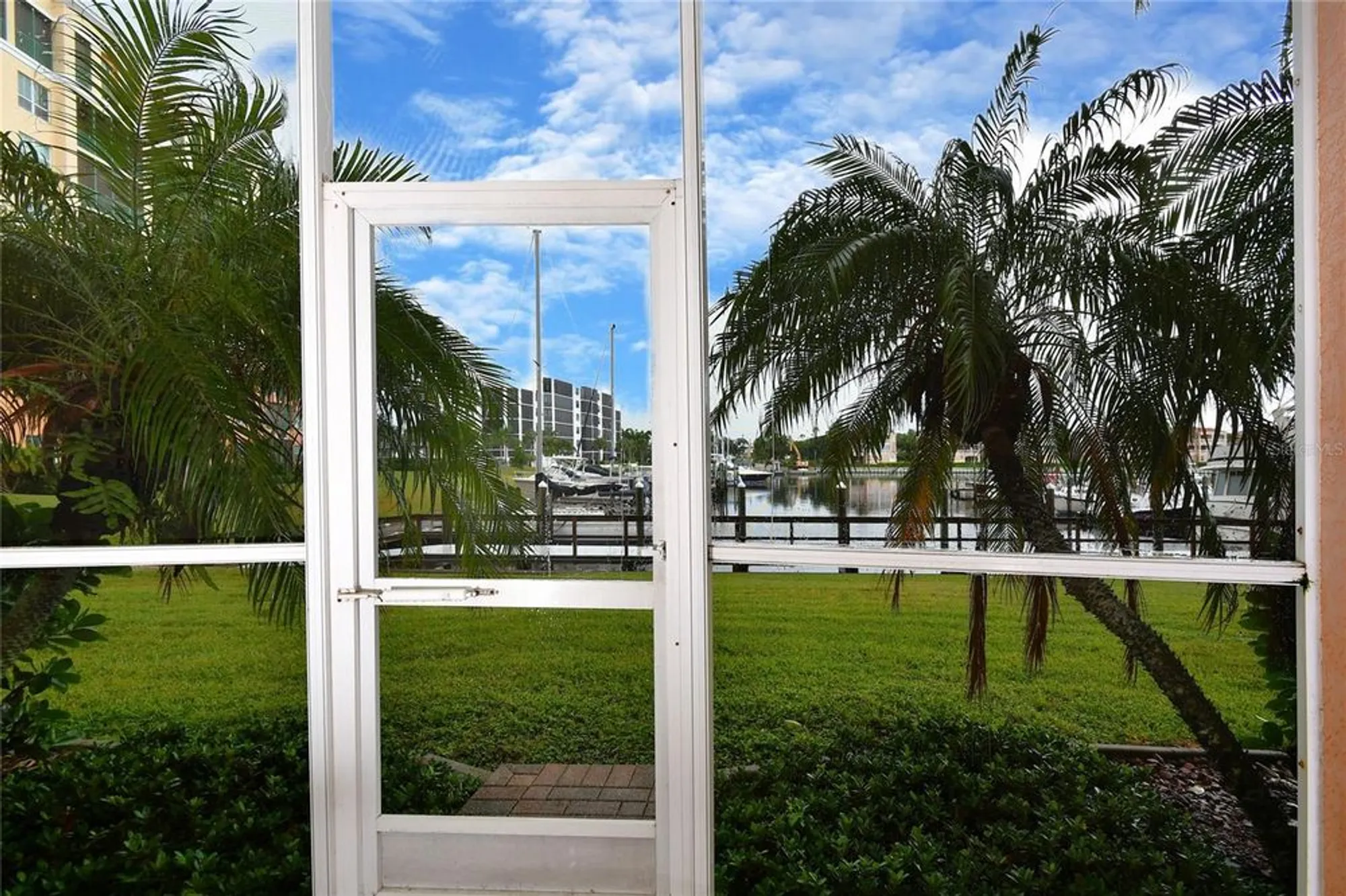 Property Slideshow image 25 of 37 | 2060 matecumbe key rd 2102, Punta Gorda, FL, 33955