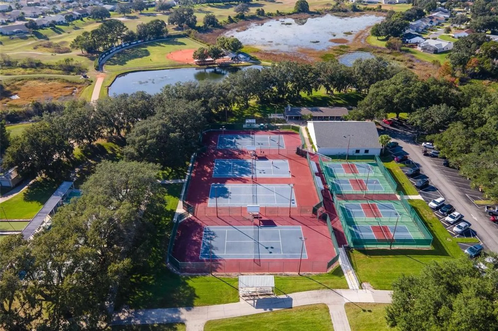 Property Slideshow image 49 of 55 | 25440 crestwater dr, Leesburg, FL, 34748