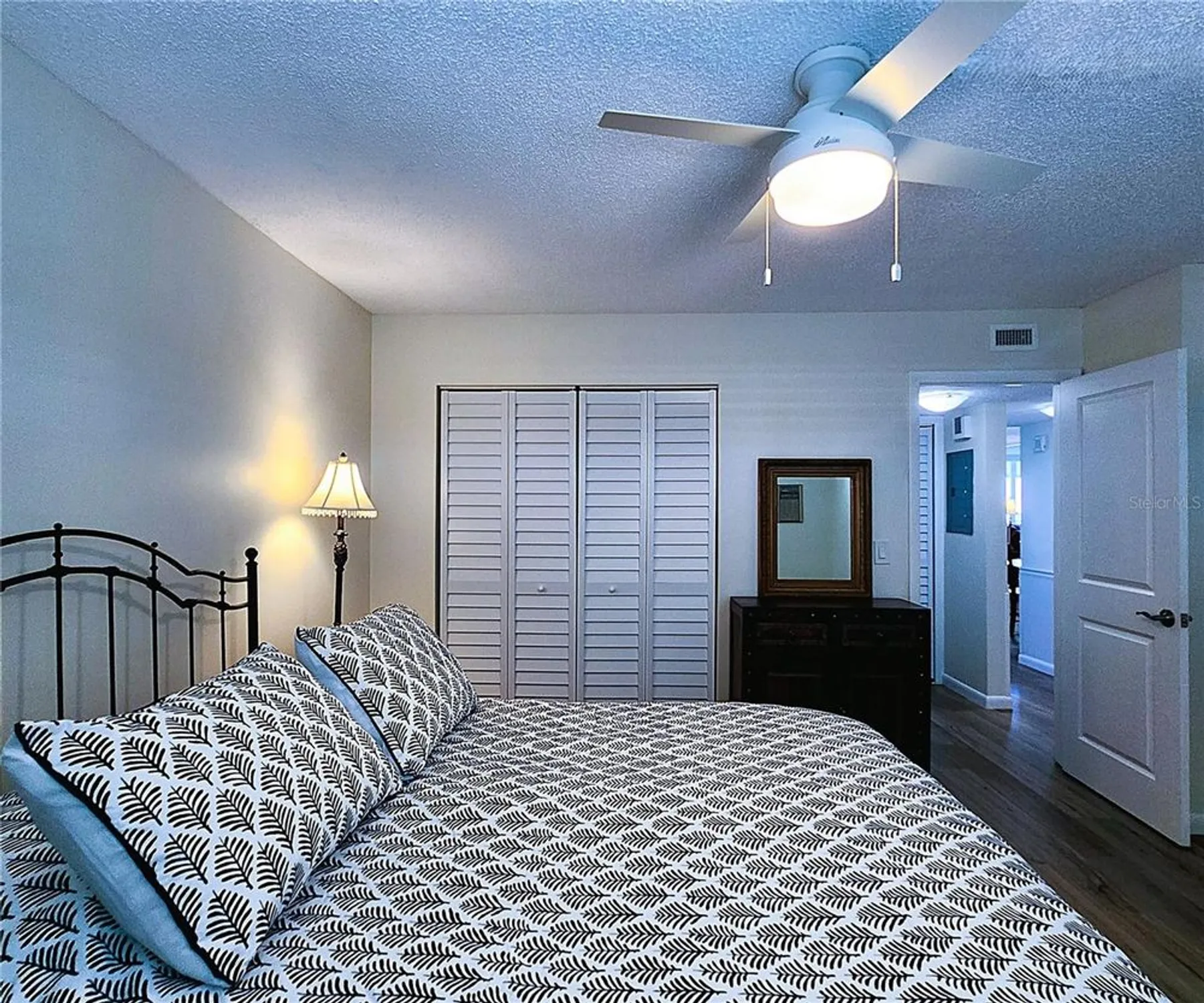 Property Slideshow image 37 of 59 | 6060 shore blvd 903, Gulfport, FL, 33707