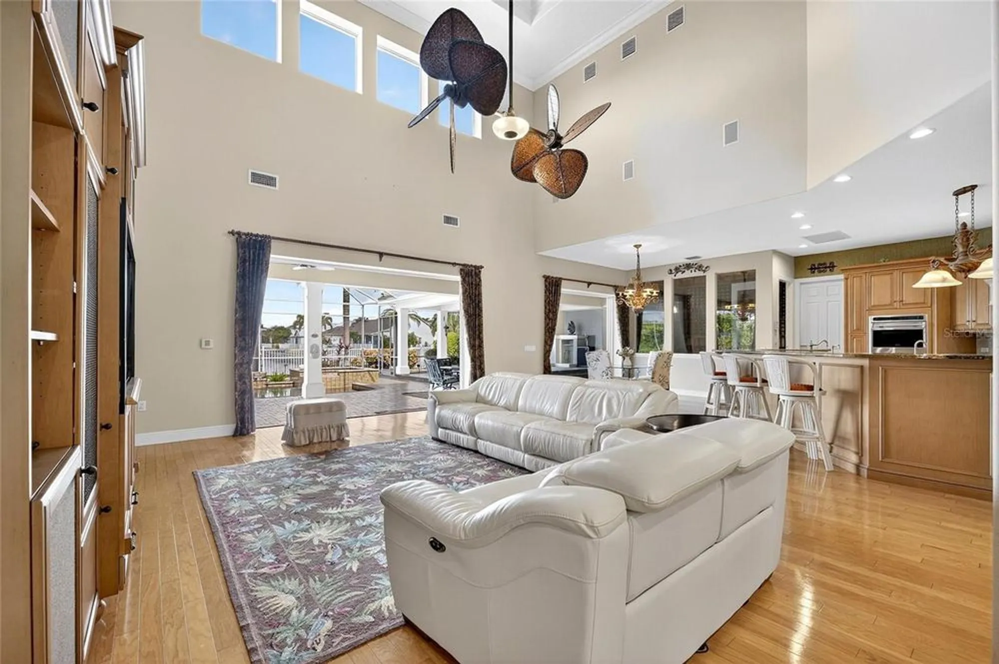 Property Slideshow image 23 of 98 | 517 mirabay blvd, Apollo Beach, FL, 33572