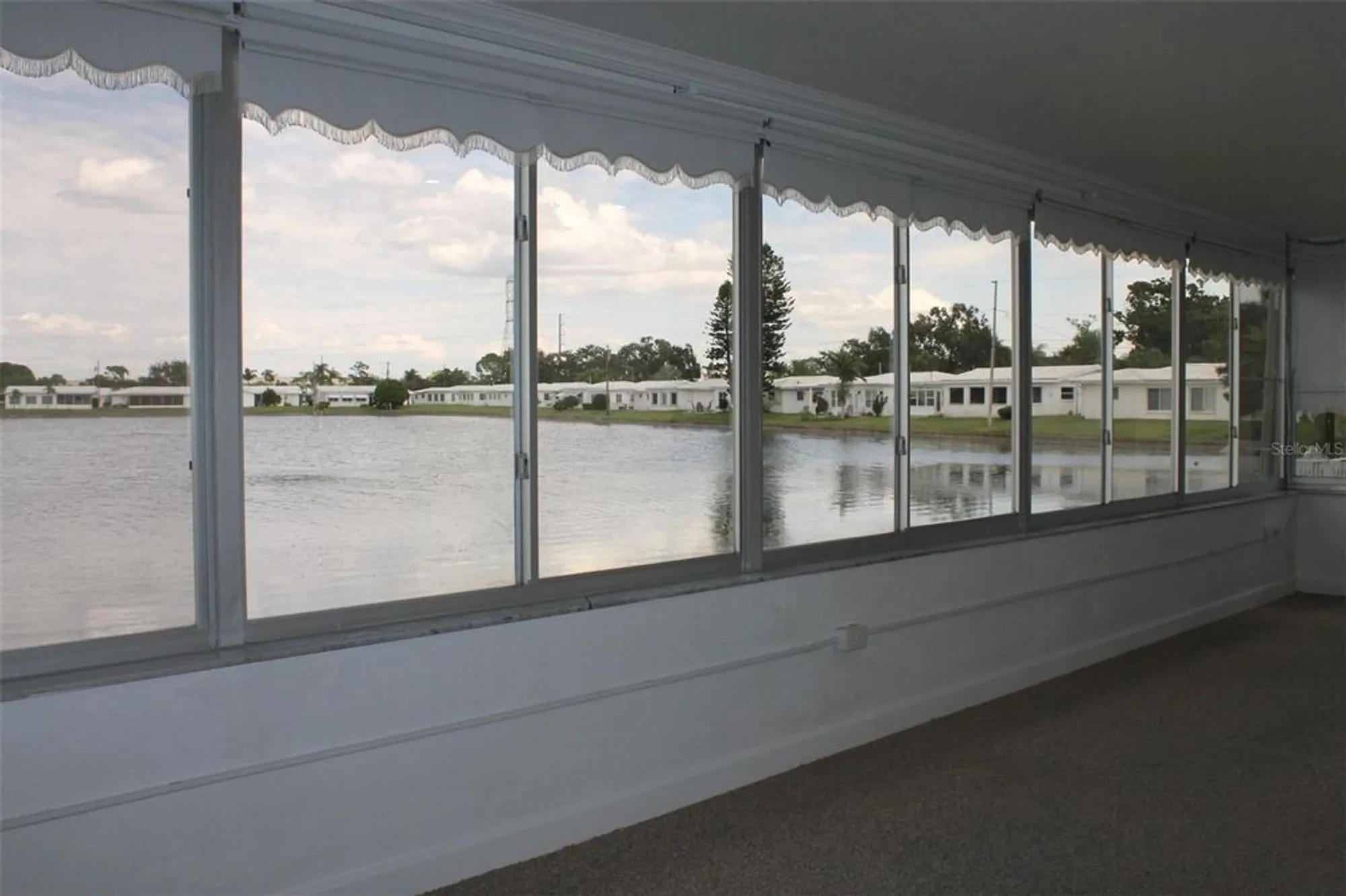 Property Slideshow image 7 of 50 | 9665 mainlands blvd, Pinellas Park, FL, 33782