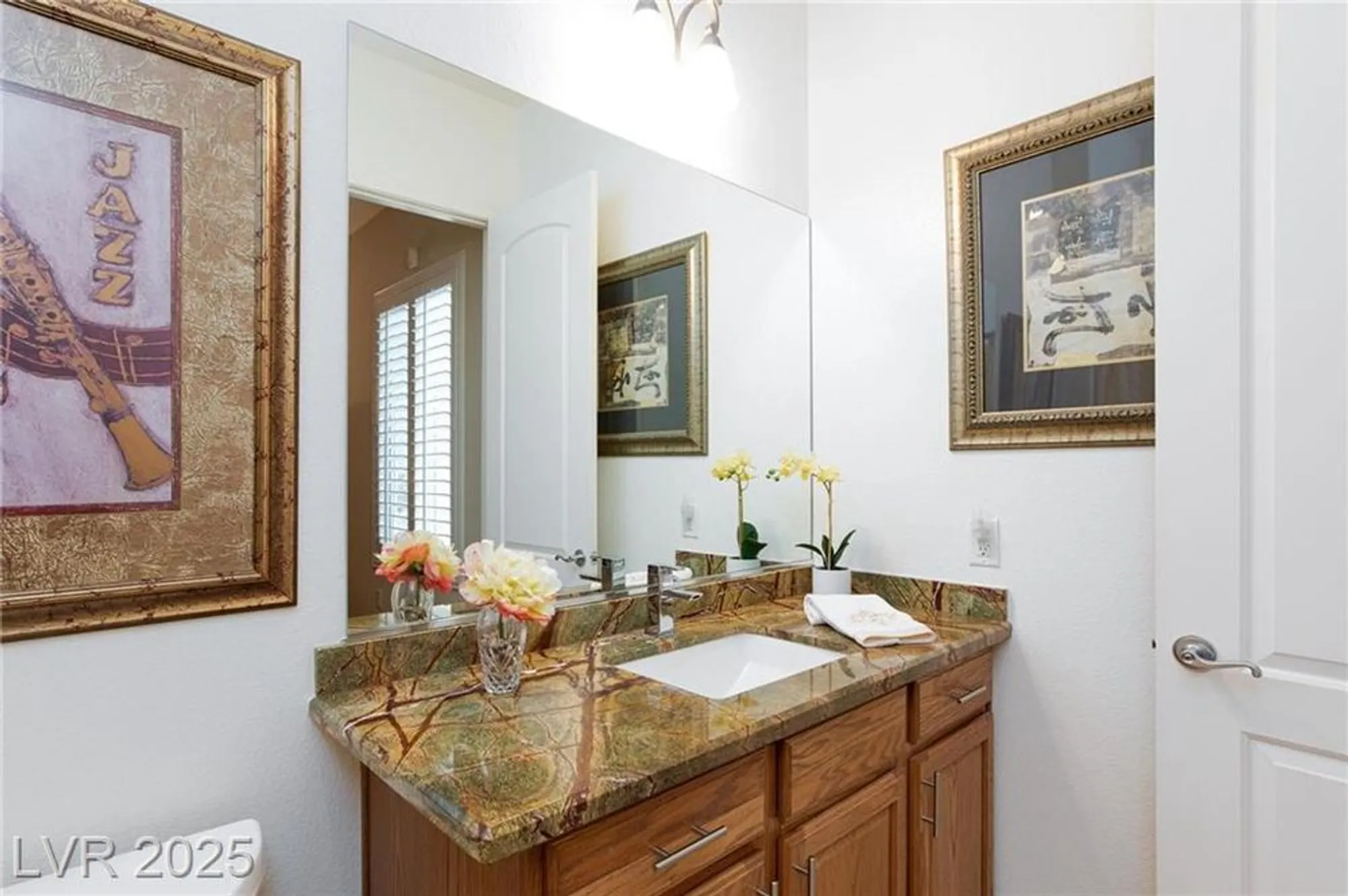 Property Slideshow image 32 of 43 | 2120 twin falls dr, Henderson, NV, 89044