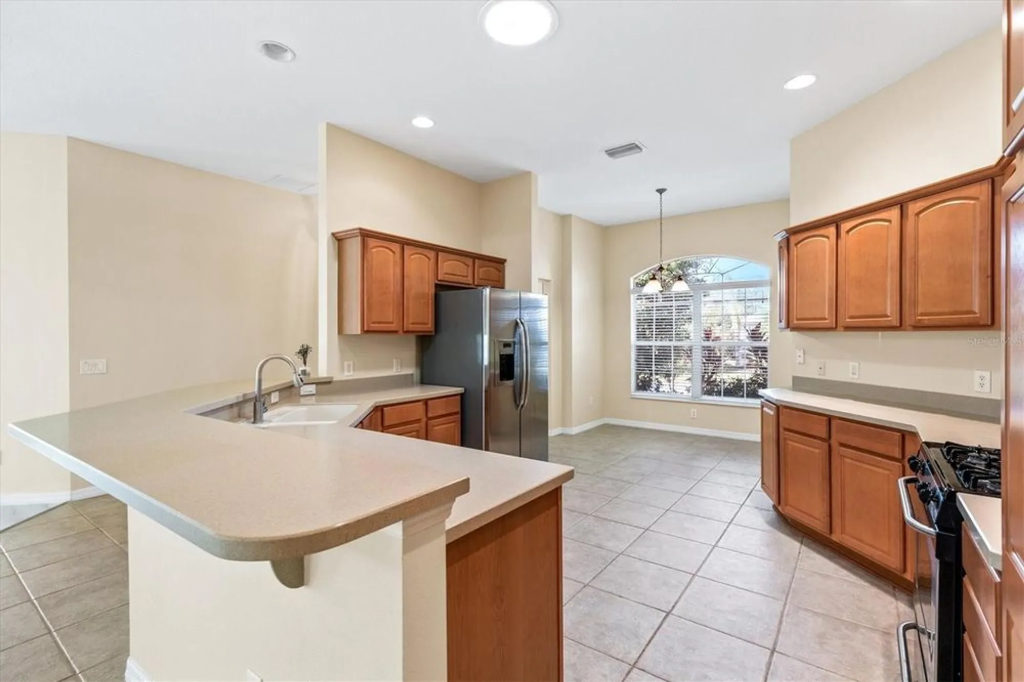 Property Slideshow image 4 of 28 | 611 allenwood loop, The Villages, FL, 32162