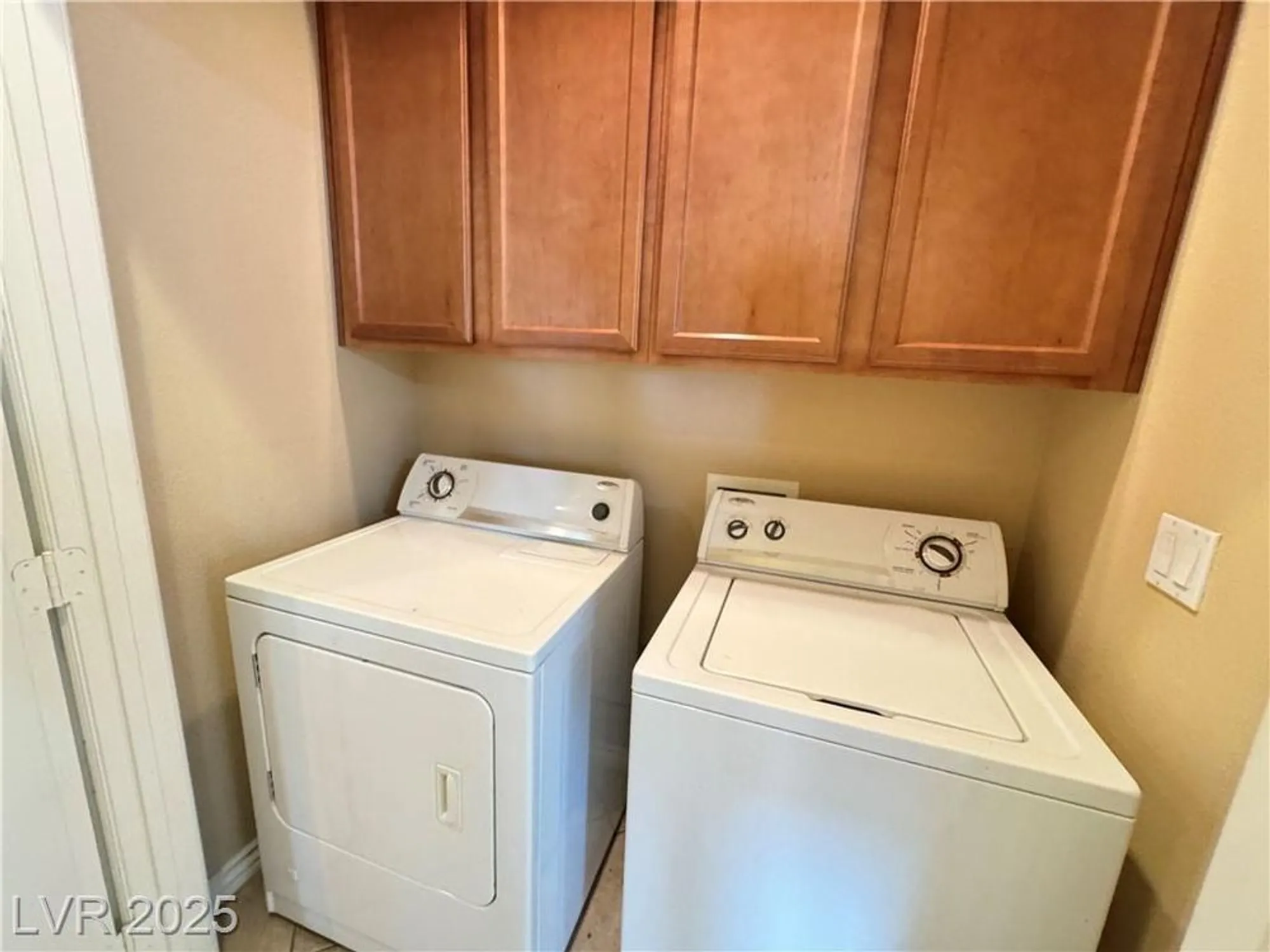 Property Slideshow image 29 of 64 | 5913 saratoga reserve st, North Las Vegas, NV, 89081
