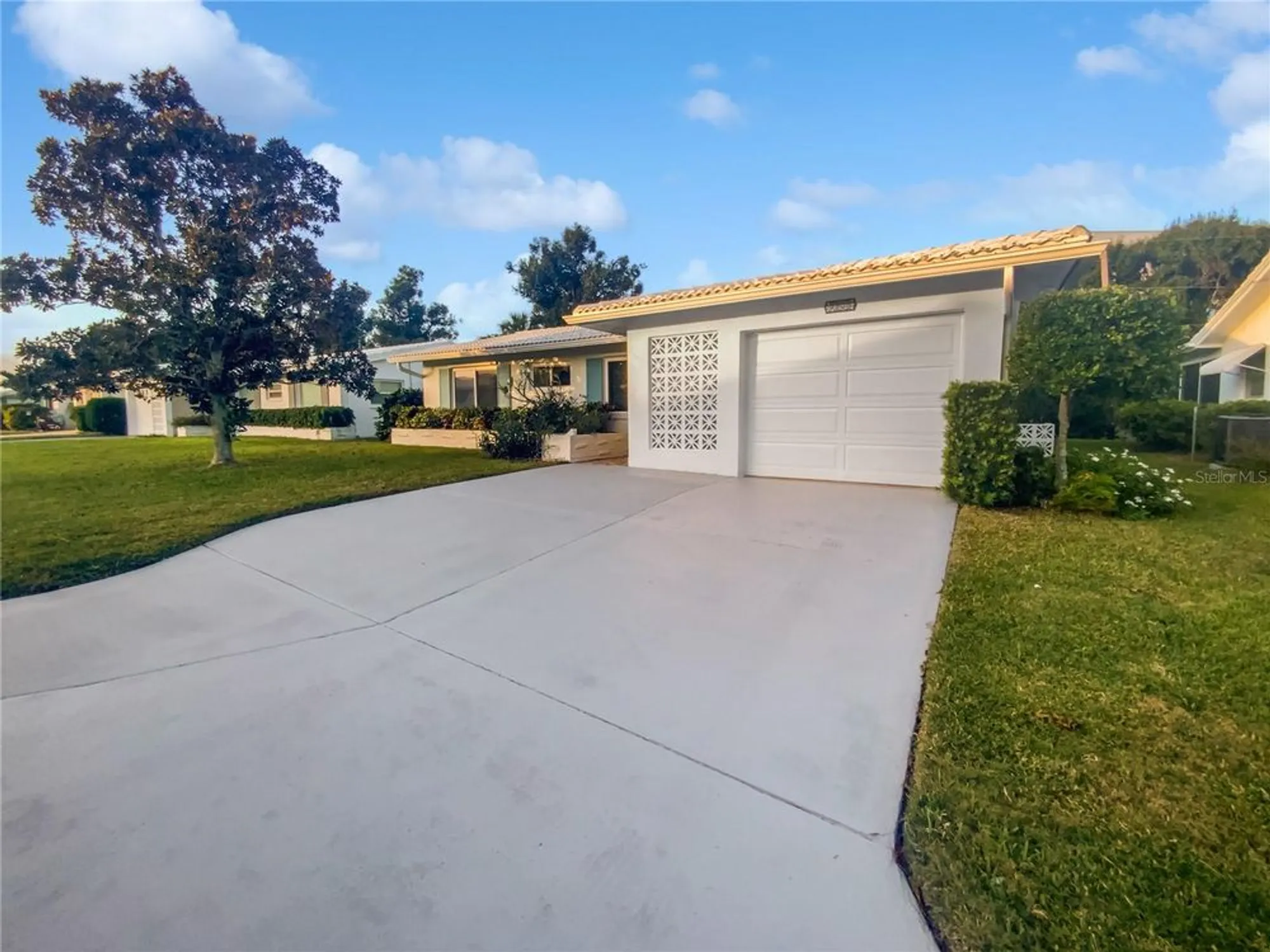 Property Slideshow image 11 of 41 | 9506 141st st, Seminole, FL, 33776