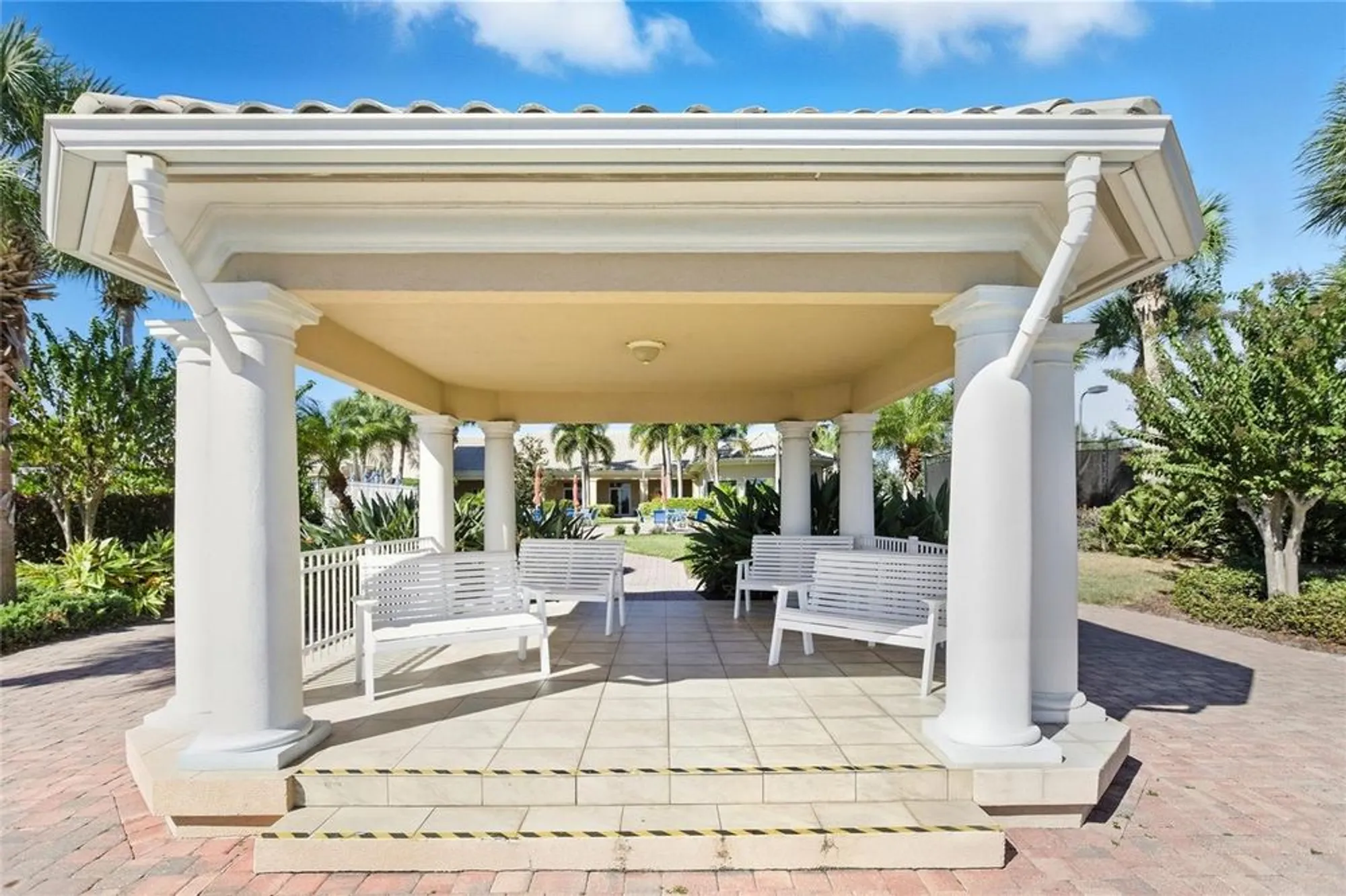 Property Slideshow image 52 of 63 | 6105 granaway ct, Sarasota, FL, 34238
