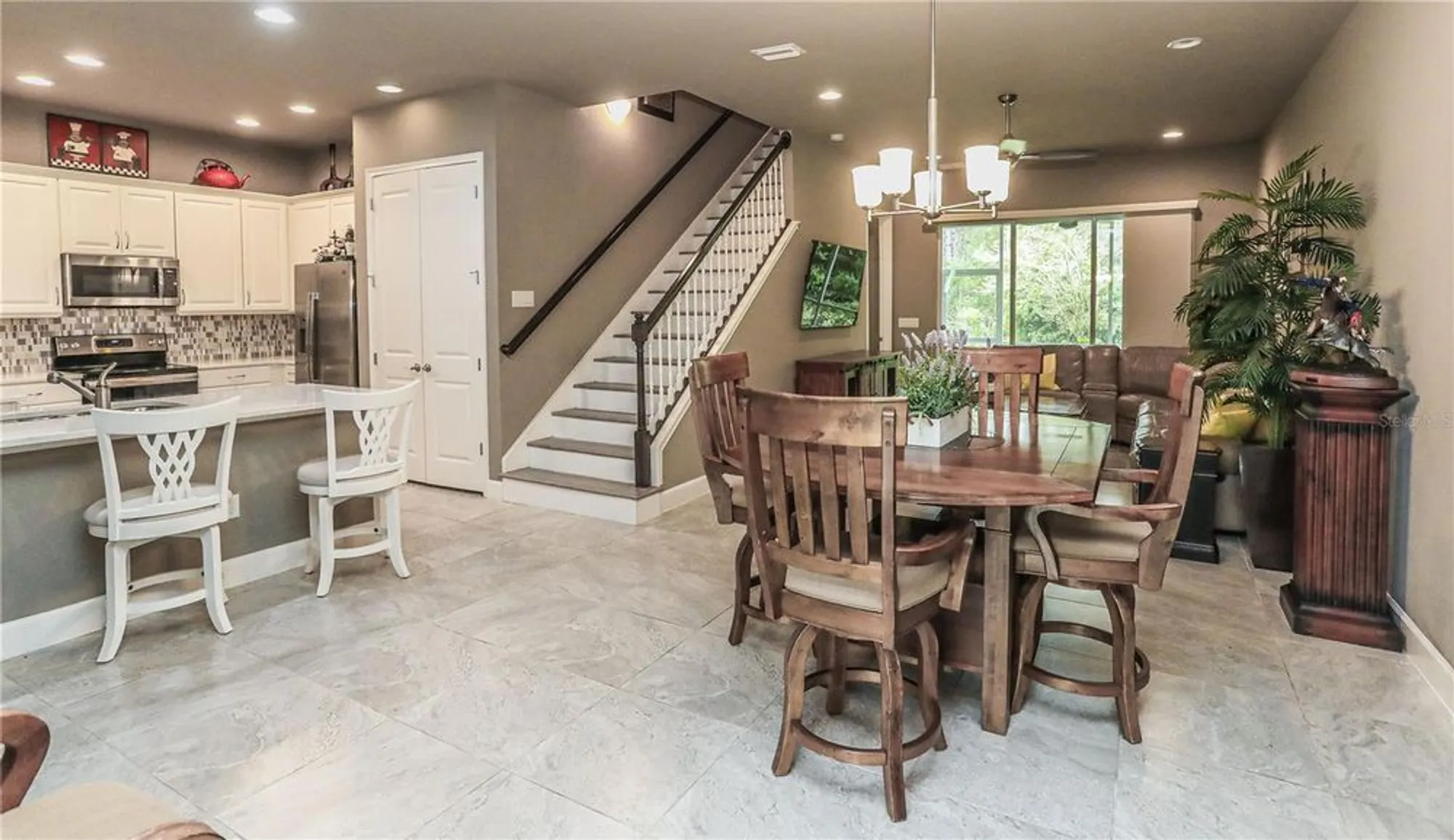 Property Slideshow image 14 of 92 | 875 pinewood dr, Ormond Beach, FL, 32174