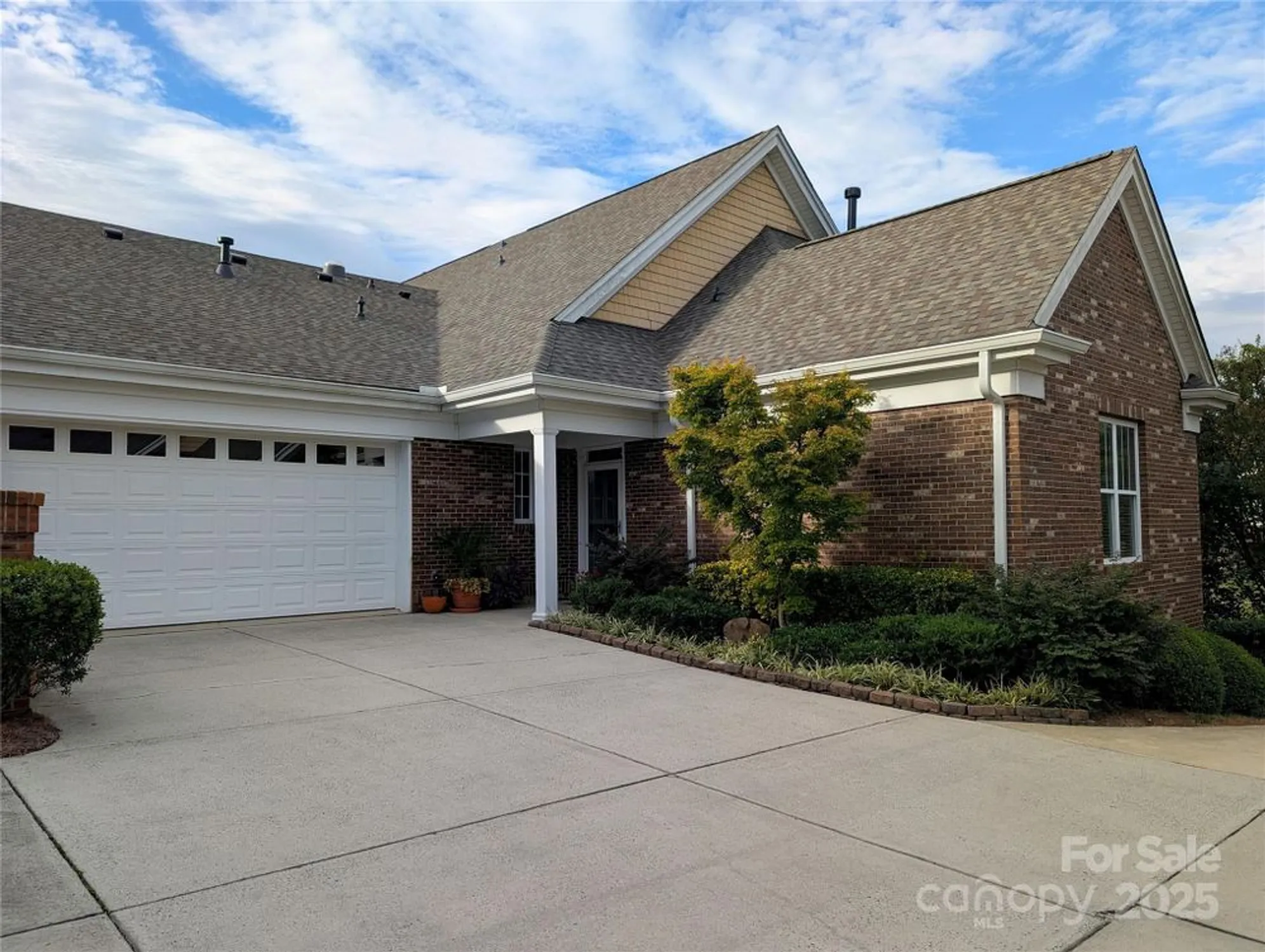 Property Slideshow image 1 of 31 | 2666 bellasera way, Matthews, NC, 28105