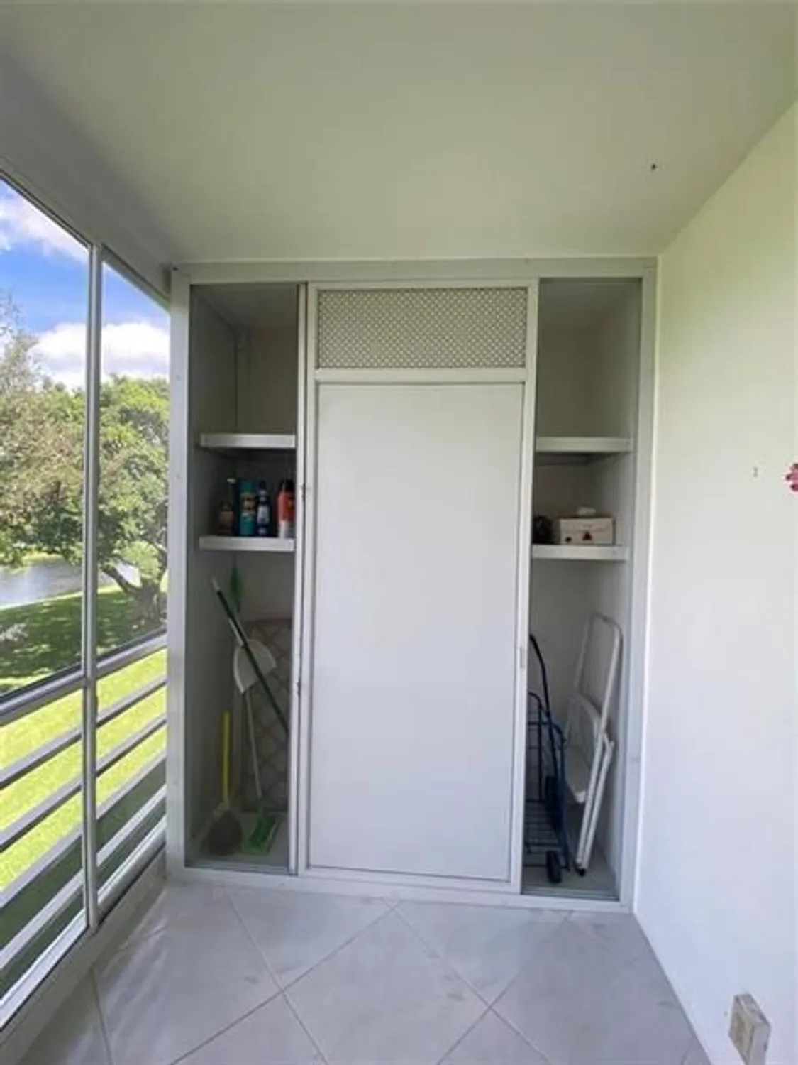 Property Slideshow image 5 of 54 | 3012 westbury f # 3012, Deerfield Beach, FL, 33442