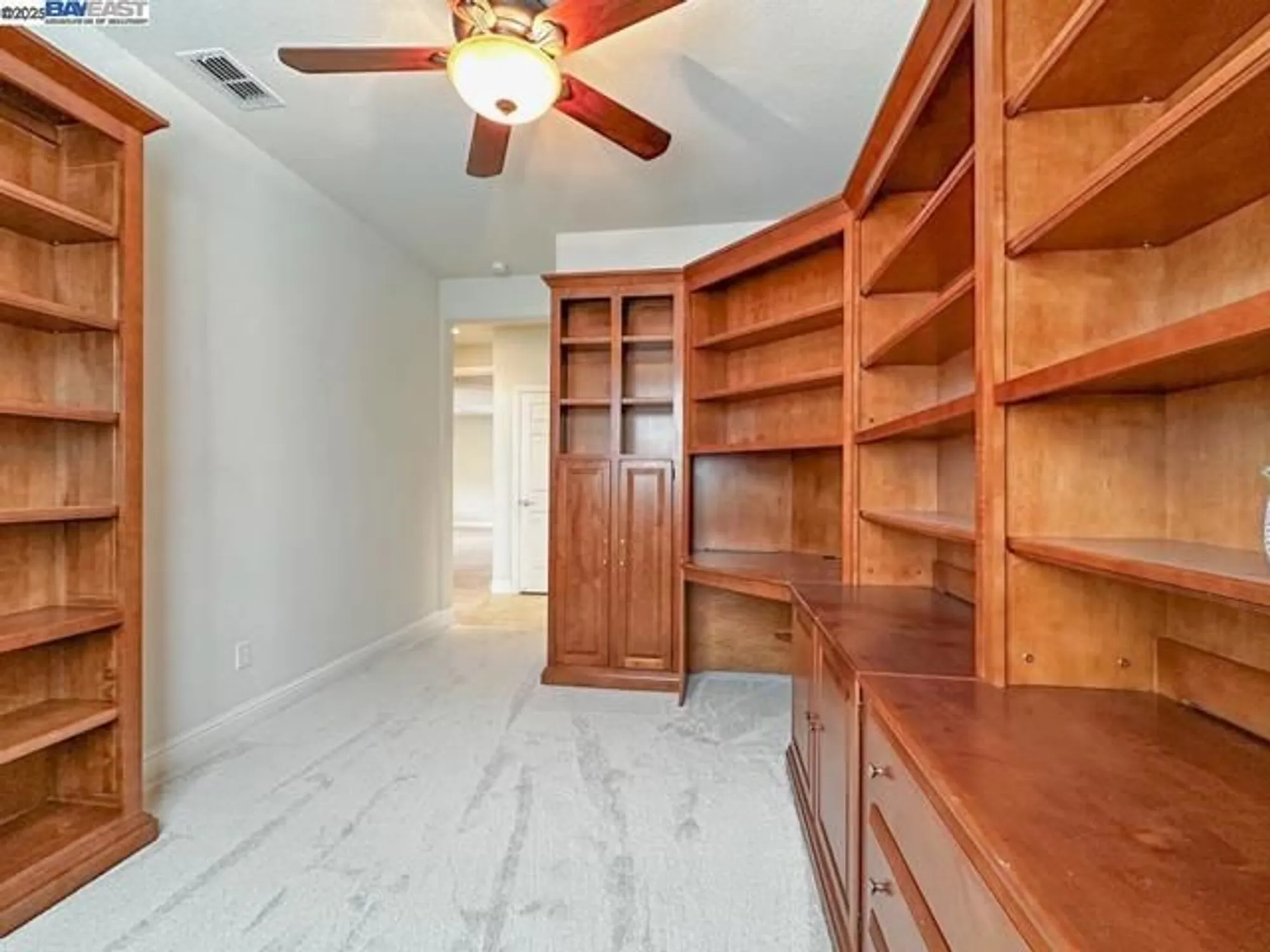 Property Slideshow image 33 of 60 | 2387 birdsong pl, Manteca, CA, 95336