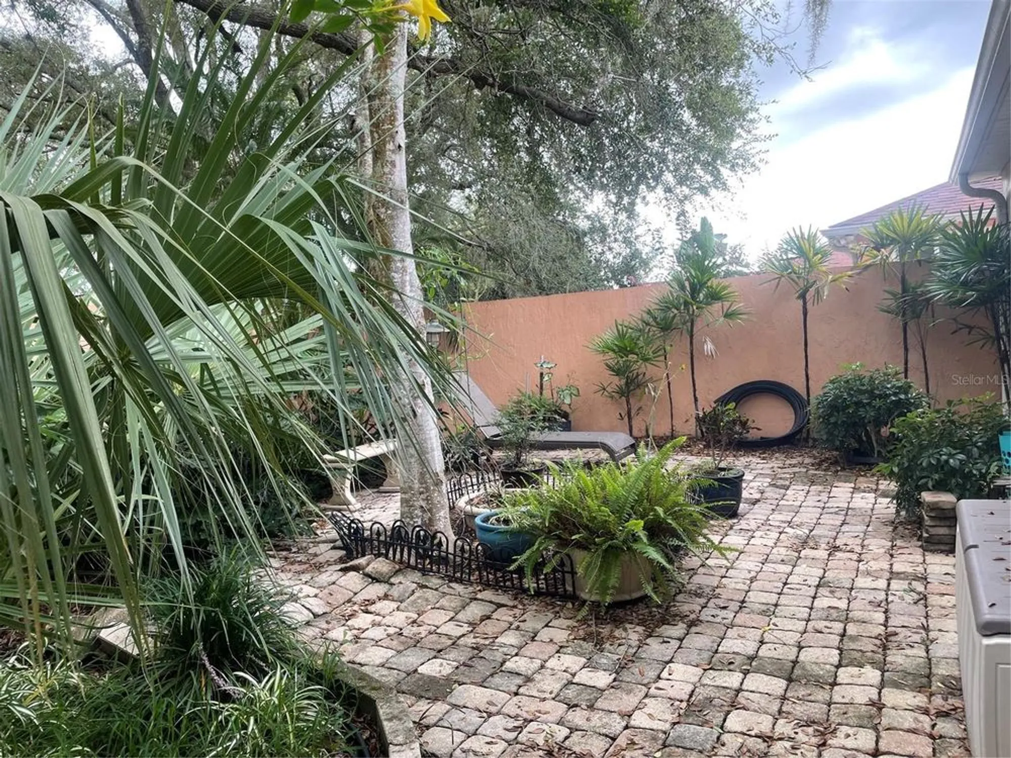 Property Slideshow image 7 of 7 | 1025 avalon ave, Lady Lake, FL, 32159