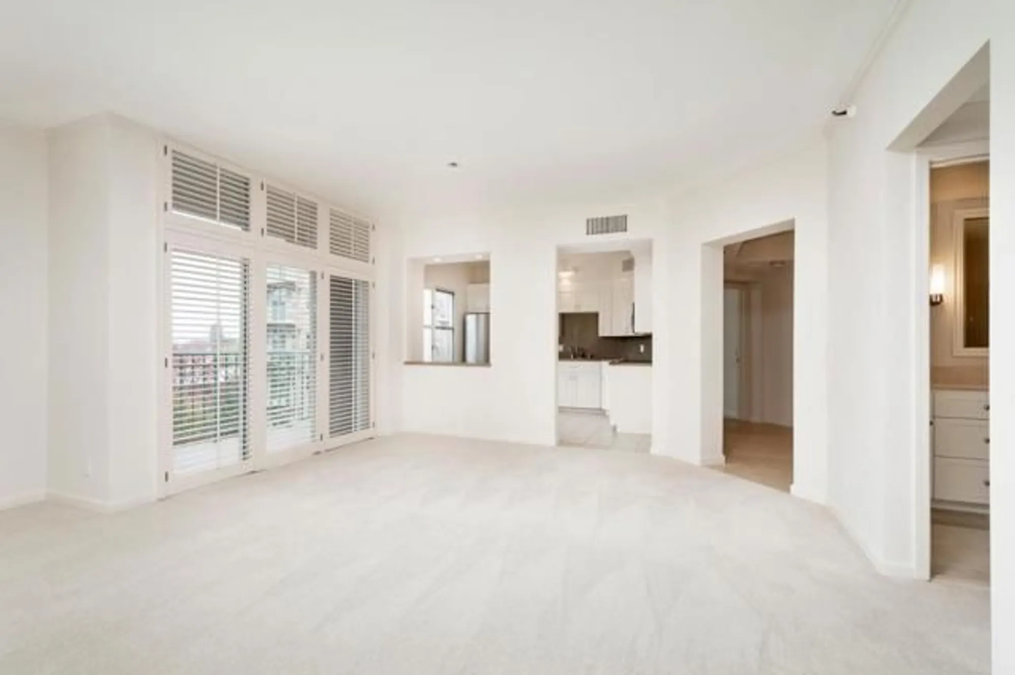 Property Slideshow image 8 of 15 | 1 baldwin ave 517, San Mateo, CA, 94401