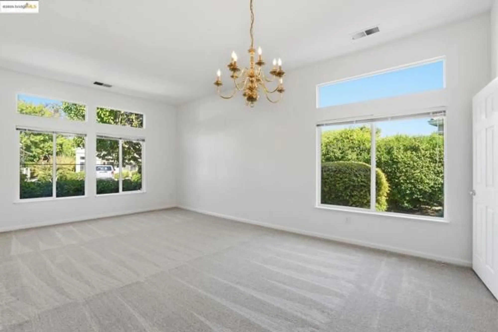 Property Slideshow image 18 of 52 | 84 spencer way, Brentwood, CA, 94513