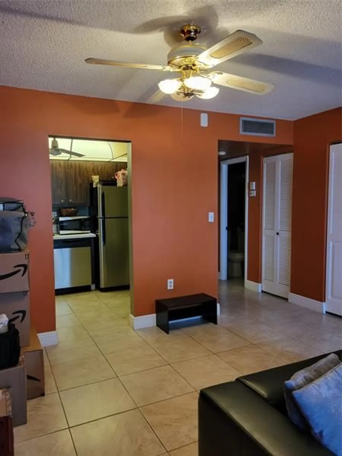 Property Slideshow image 4 of 30 | 1400 saint charles pl apt 211, Pembroke Pines, FL, 33026